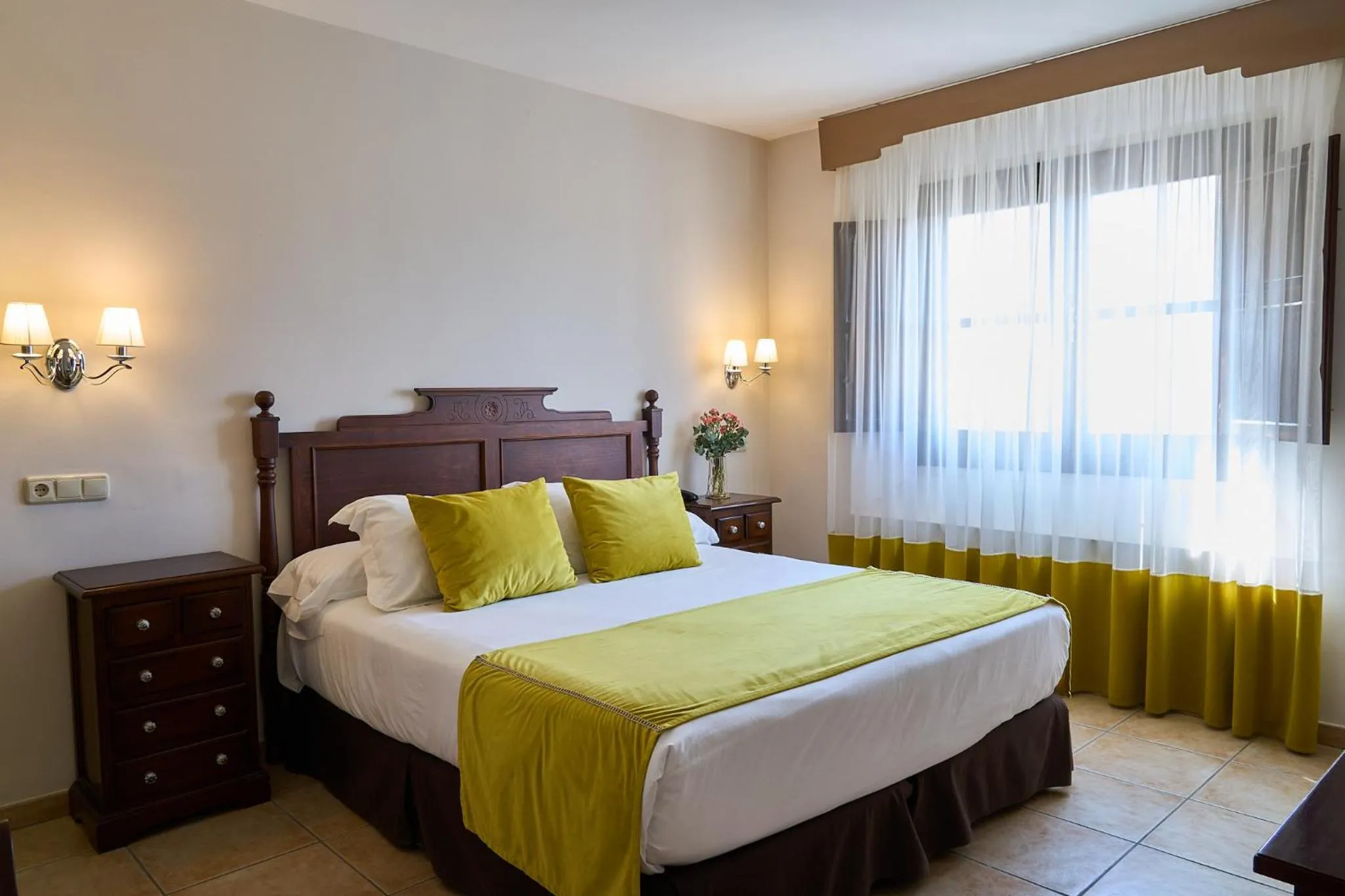 Double Queen Room in Hotel María de Molina
