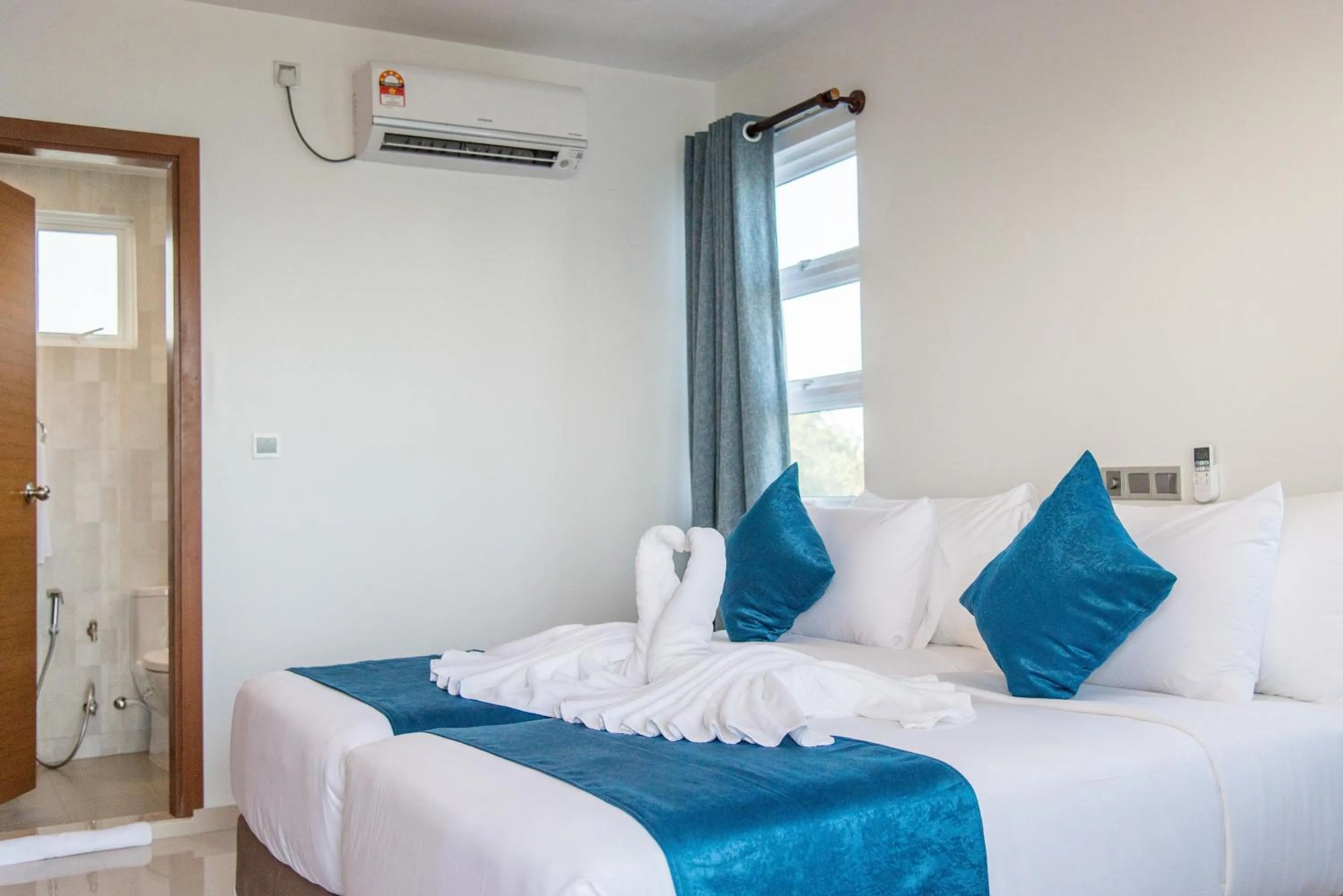 Twin Room with Sea View in Reef Edge Thulusdhoo, Maldives