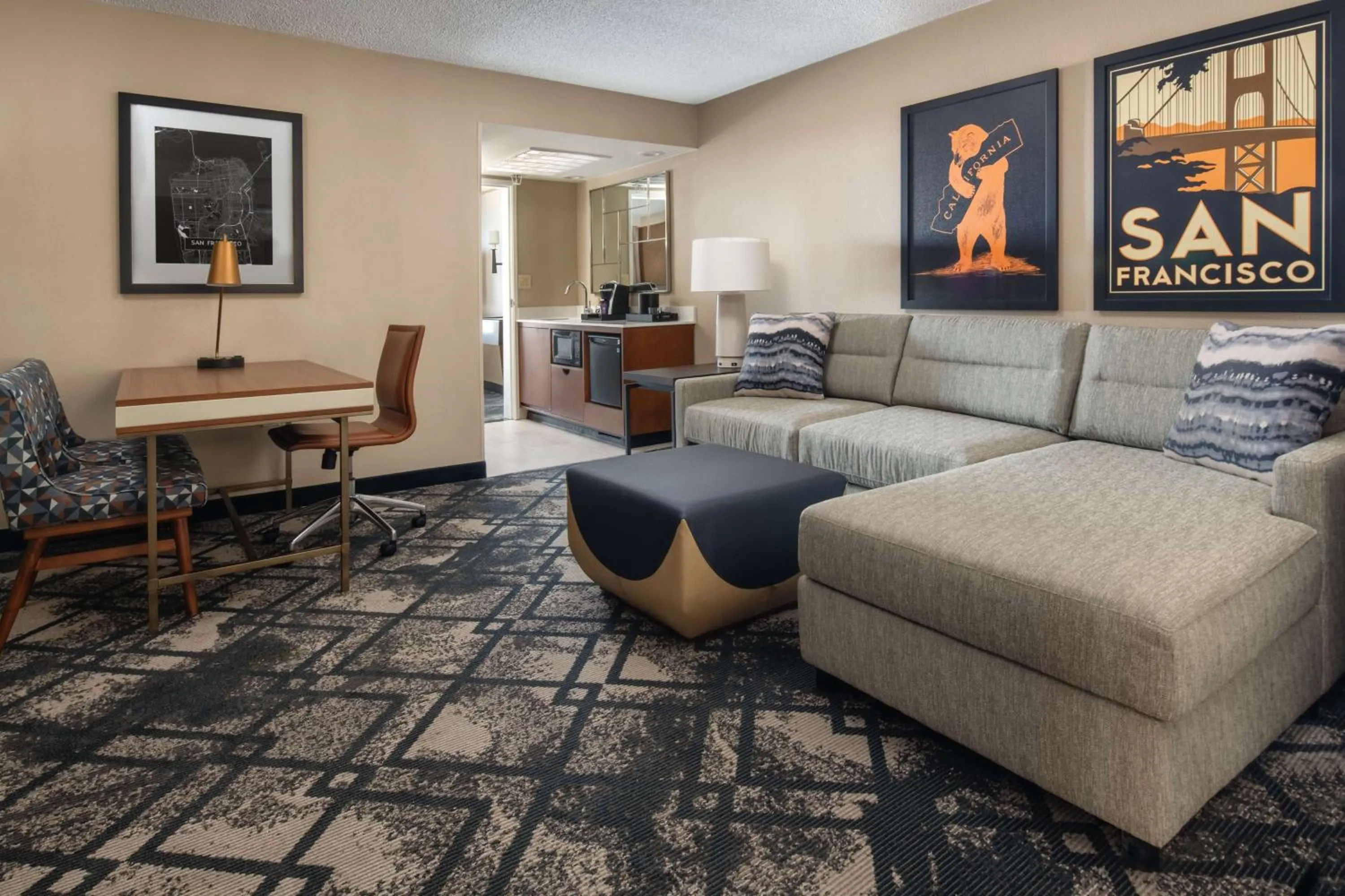 King Studio Suite in Embassy Suites by Hilton San Francisco Airport Oyster Point