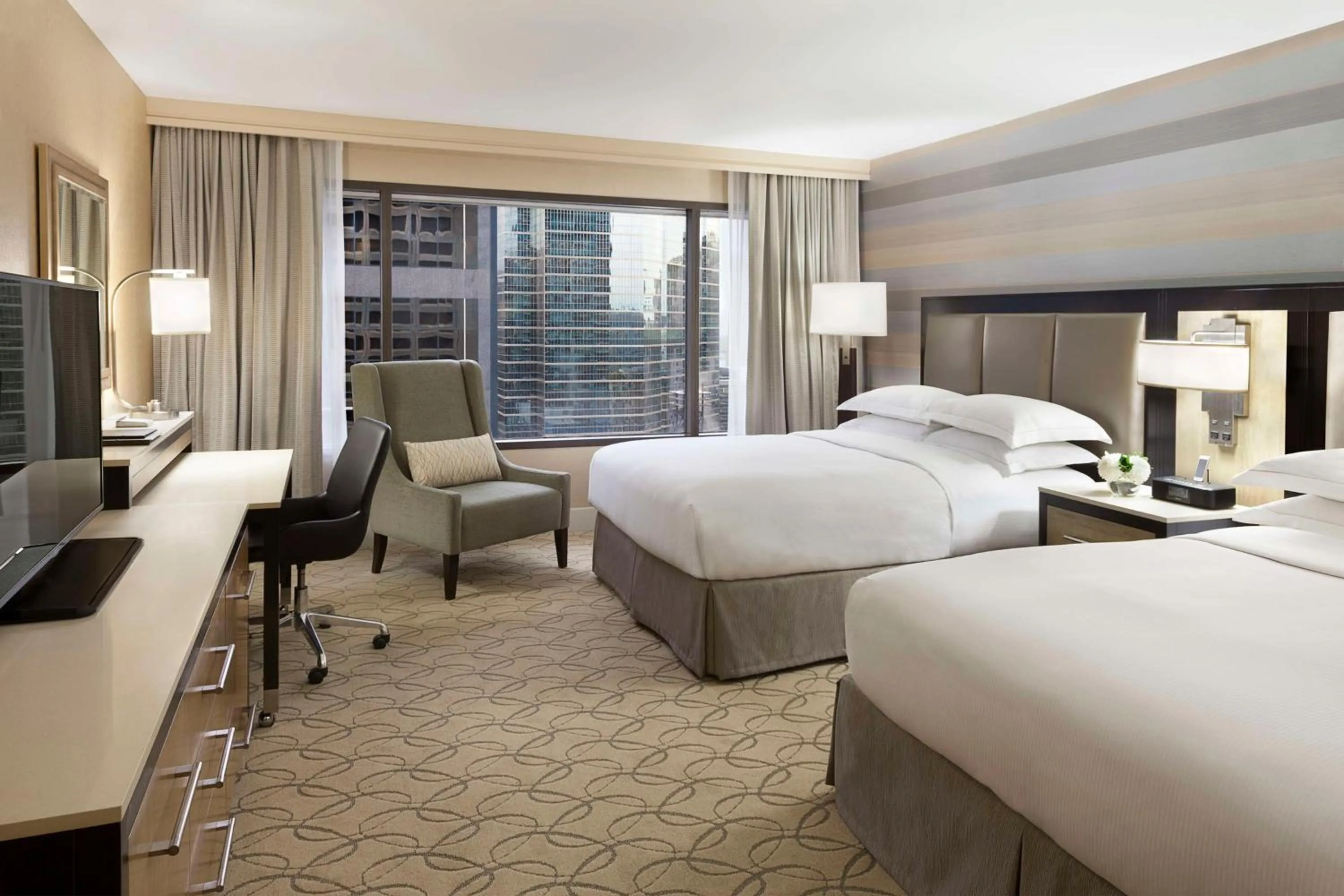 Deluxe Queen Room with Two Queen Beds in Hilton Toronto