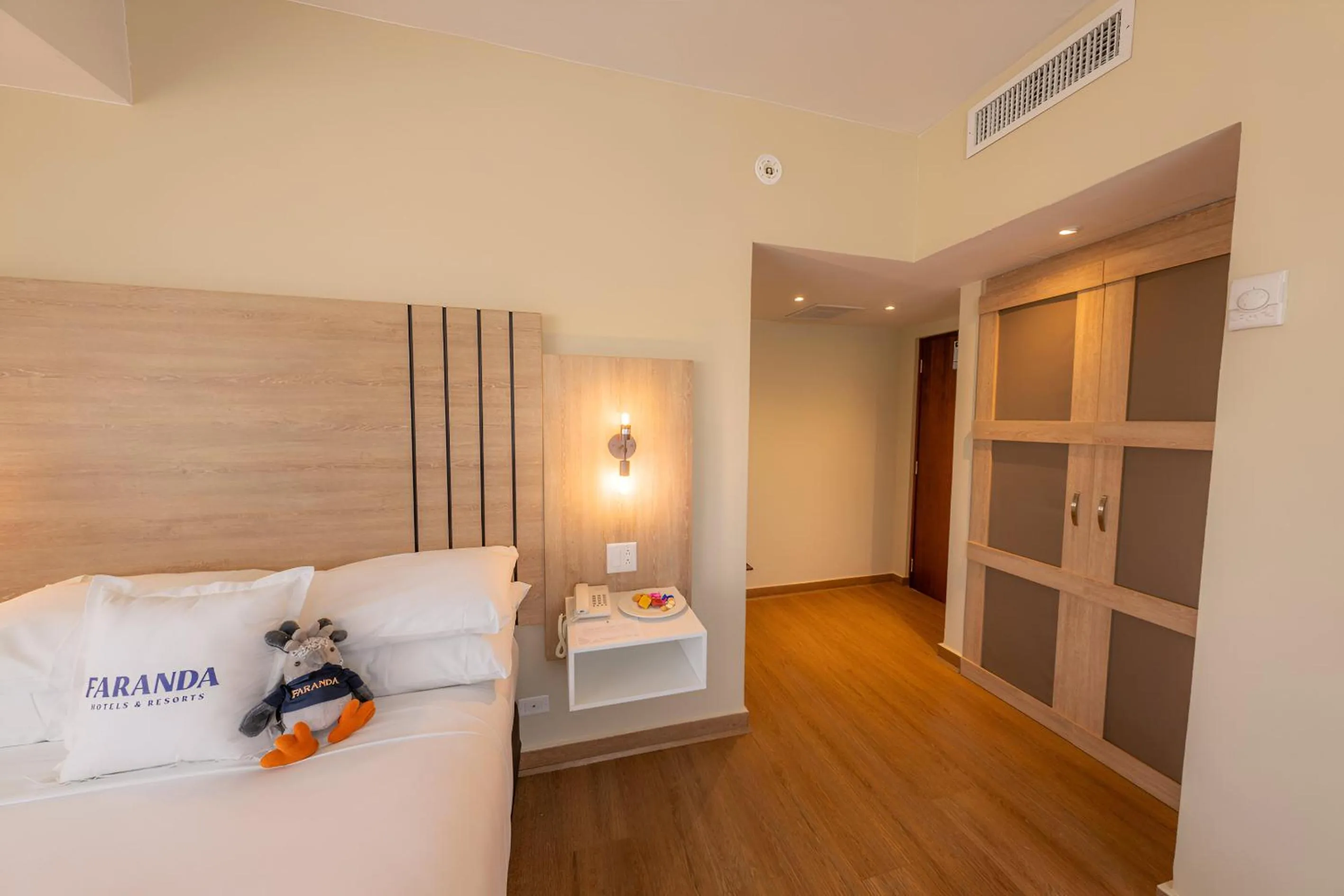 Standard Queen Bed in Hotel Faranda Express Soloy and Casino, a member of Radisson Individuals