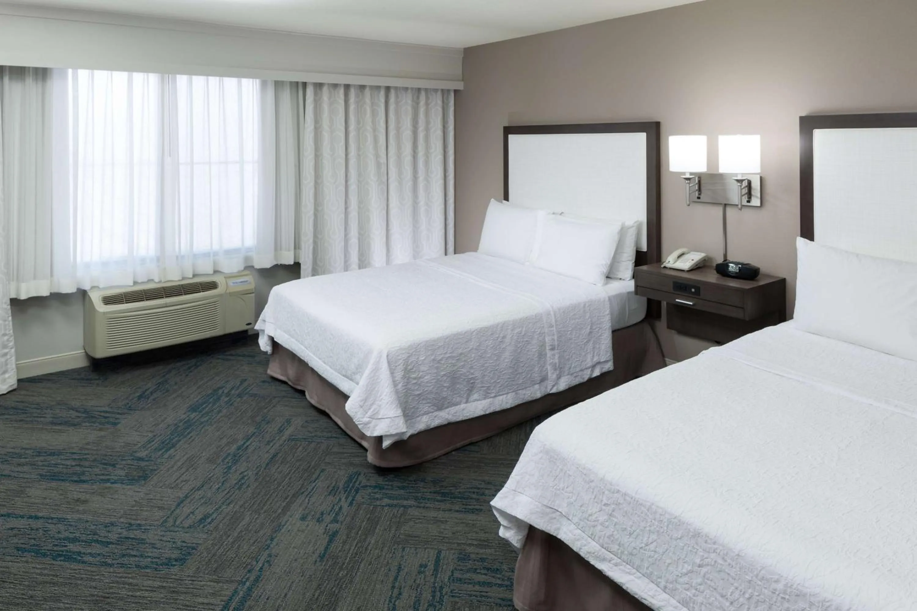 Queen Room with Two Queen Beds - Mobility and Hearing Access/Non-Smoking in Hampton Inn Los Angeles Orange County Cypress