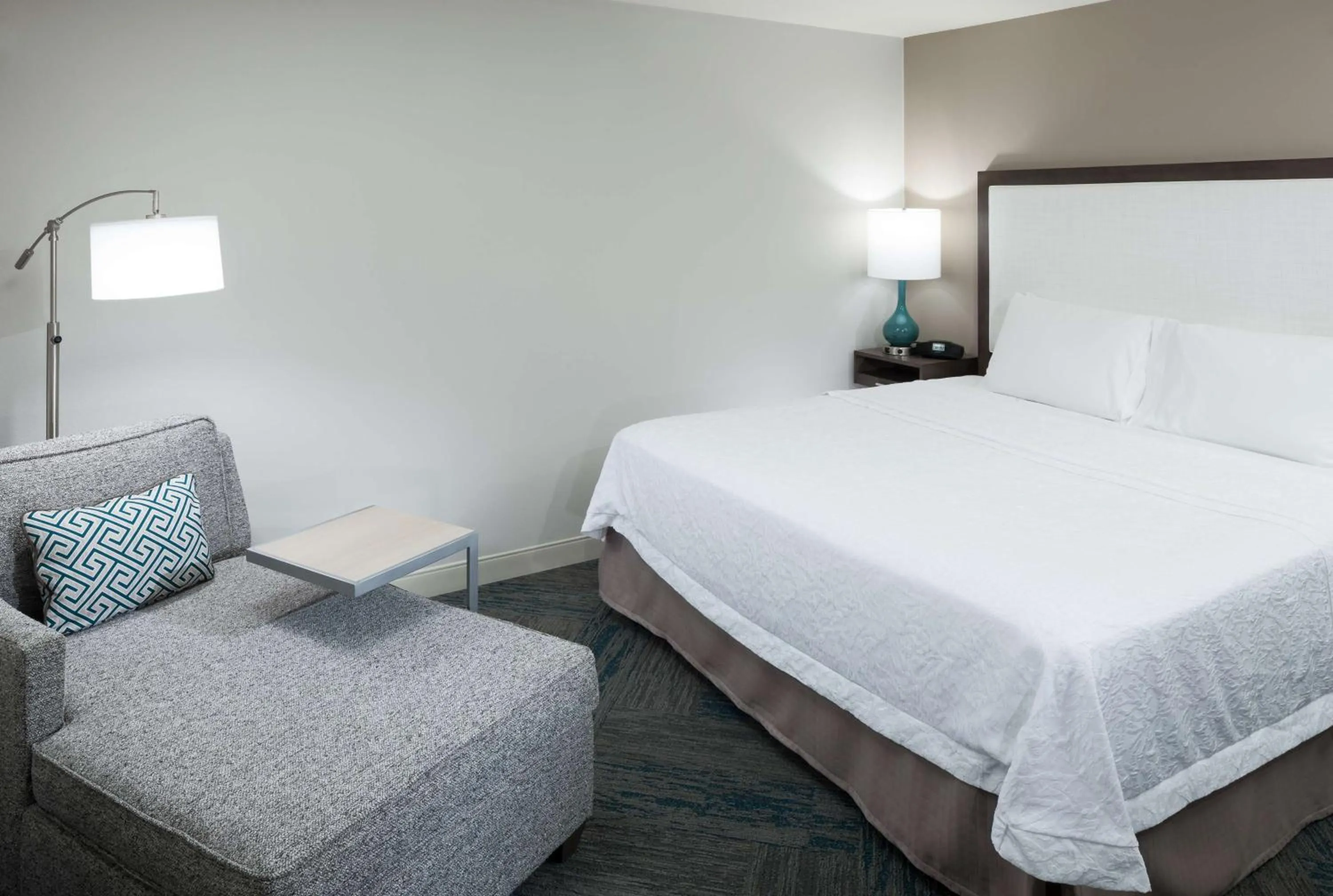 King Room - Hearing Access/Non-Smoking in Hampton Inn Los Angeles Orange County Cypress