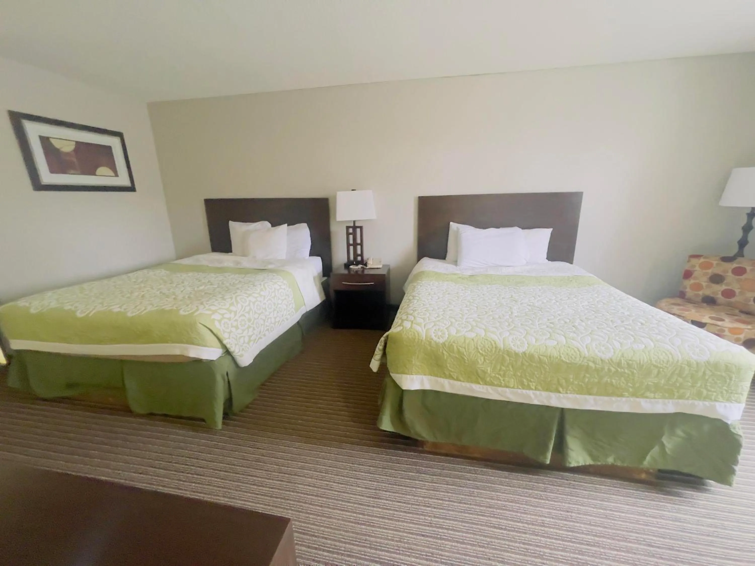 Queen Room with Two Queen Beds - Non-Smoking in Days Inn by Wyndham Perryville MO