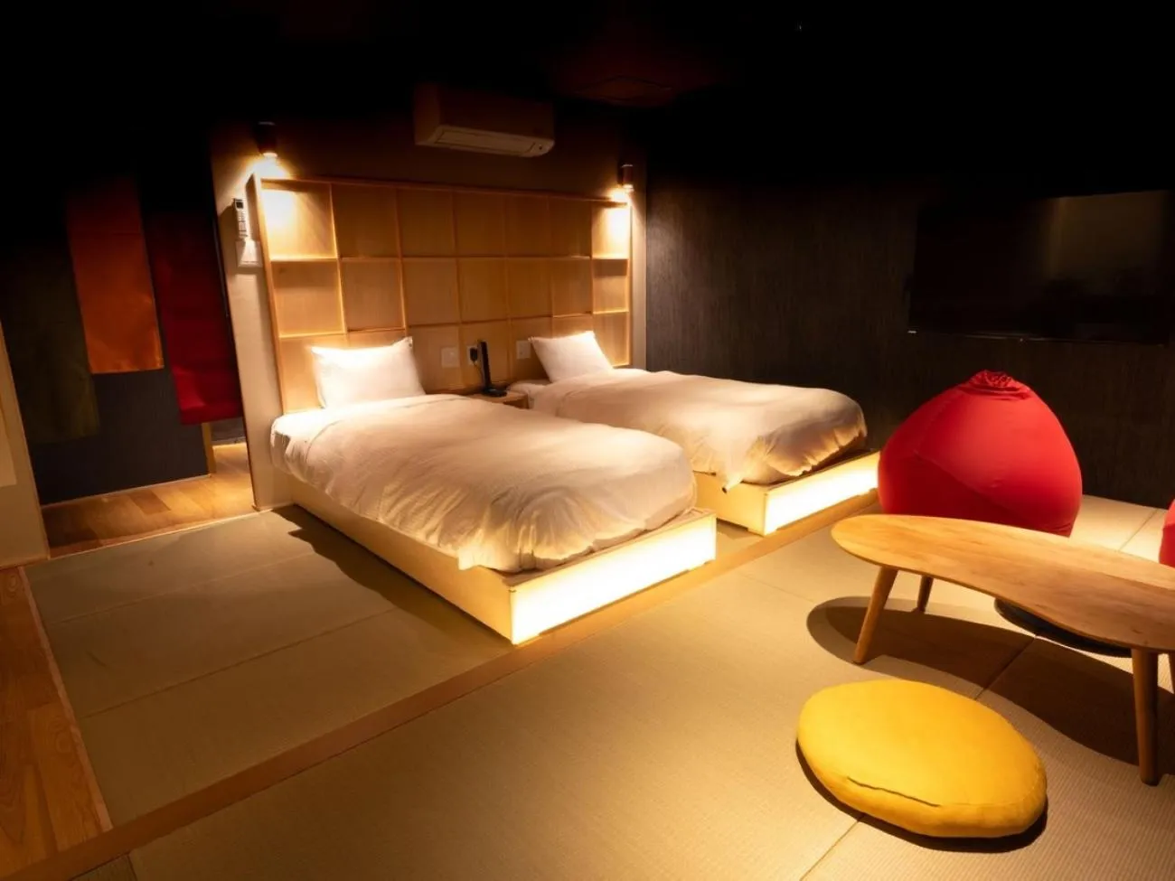 Twin Room with Tatami Area - single occupancy in Nagasaki Sky Hotel