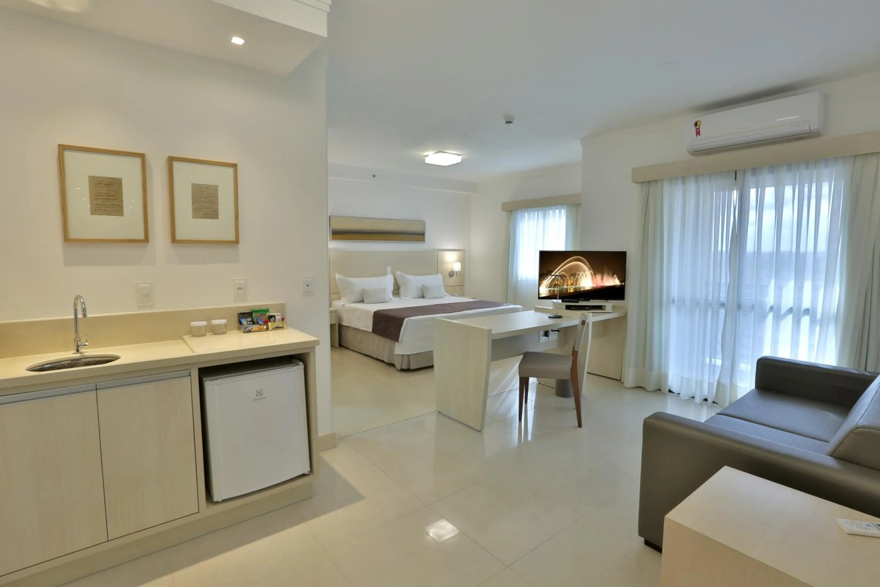 Queen Room - single occupancy in Hotel Araucaria Flat Araraquara