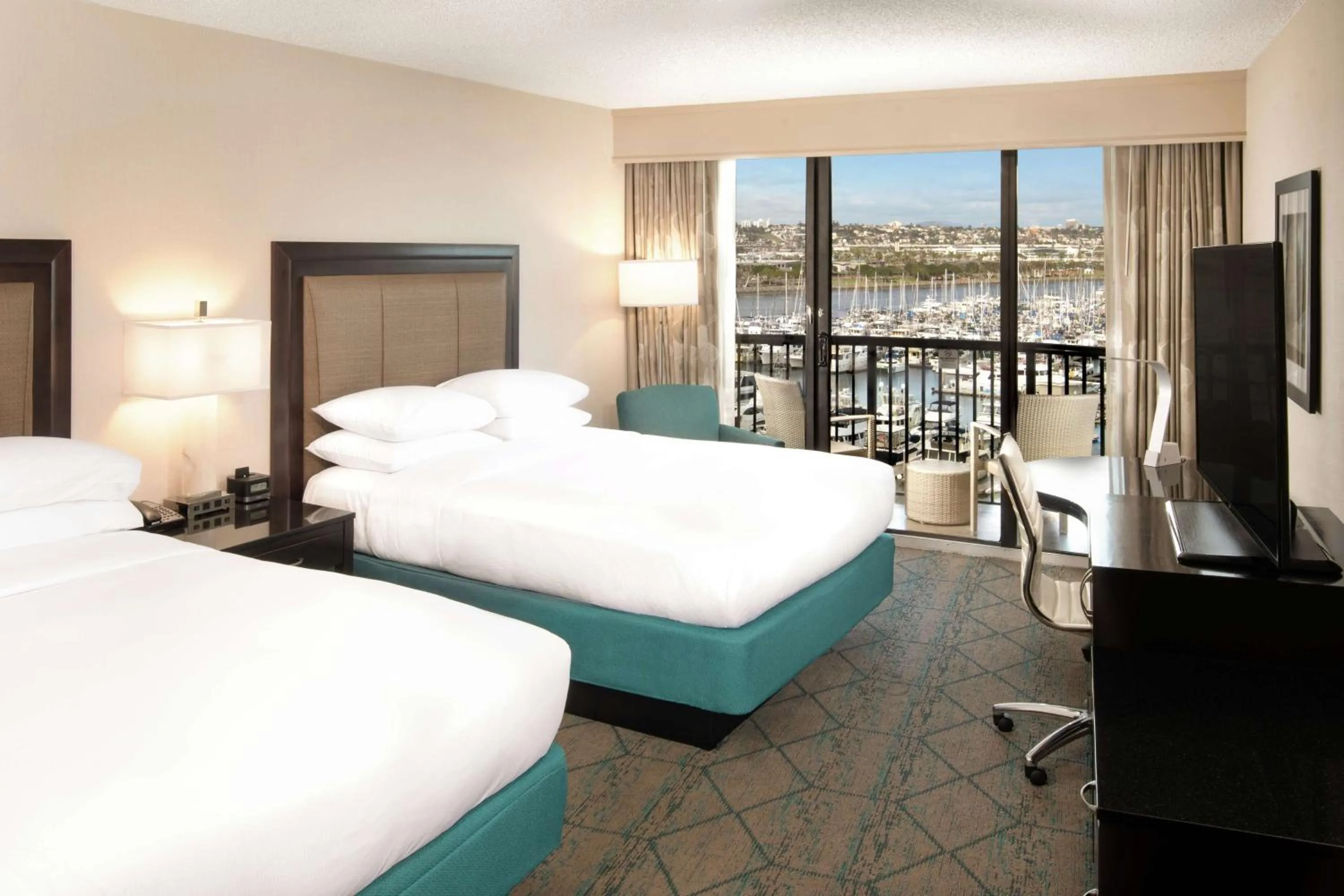 Superior Queen Room with Two Queen Beds in Hilton San Diego Airport/Harbor Island