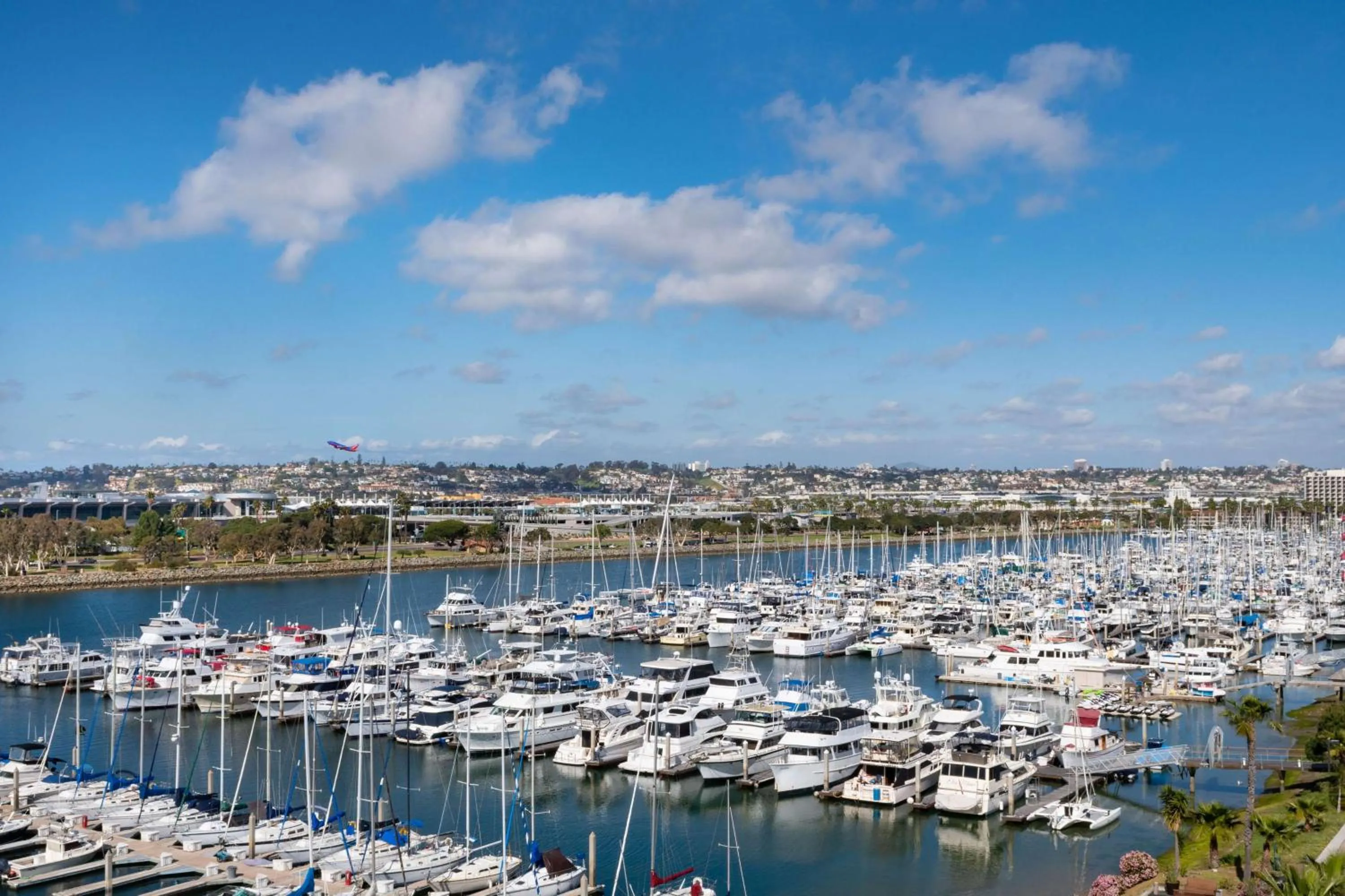 Superior King Room with Marina View in Hilton San Diego Airport/Harbor Island