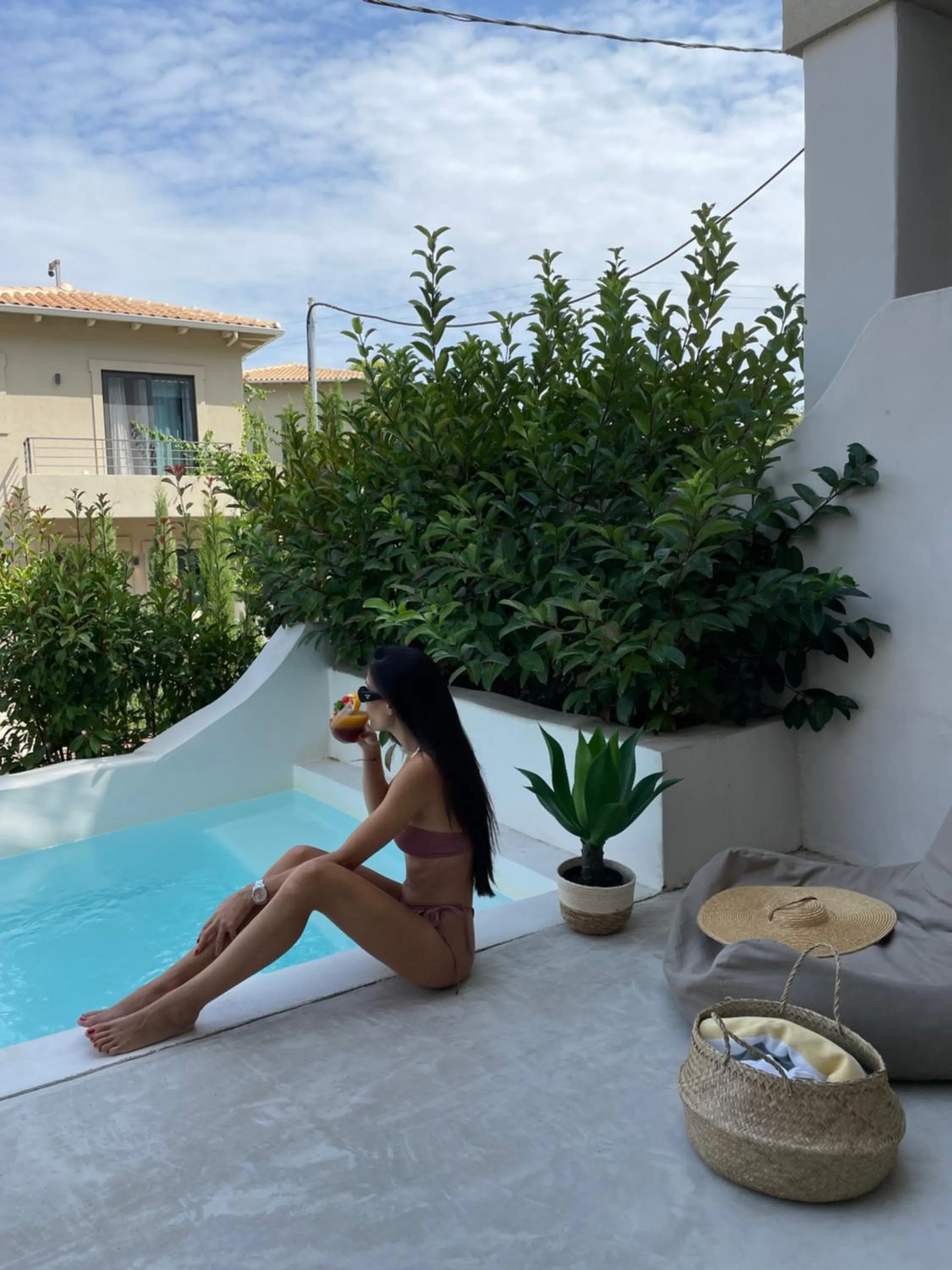 Elegant Double with Private Pool in Crystal Waters