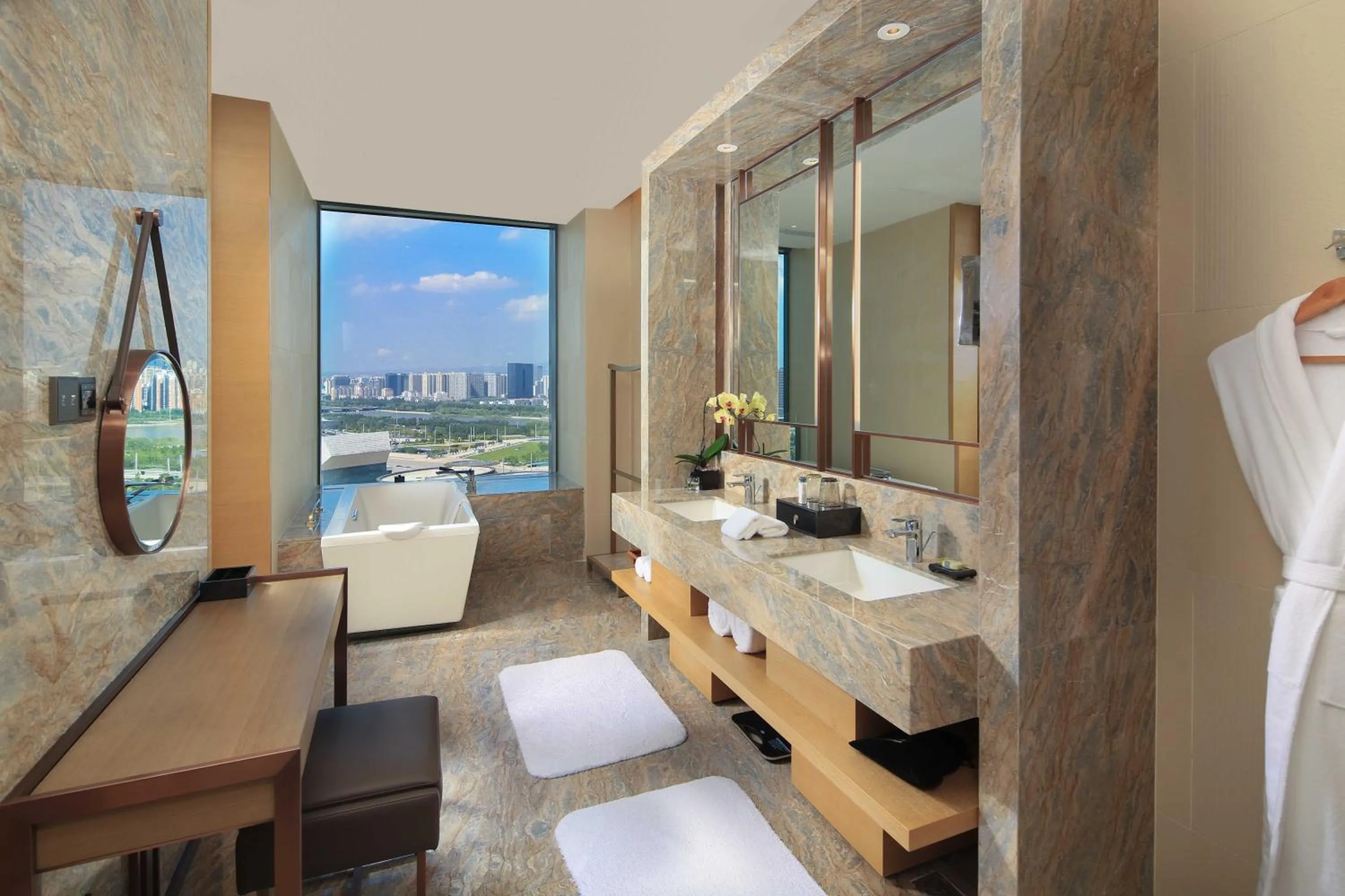 One-Bedroom Suite with Club Lounge Access in InterContinental Taiyuan by IHG