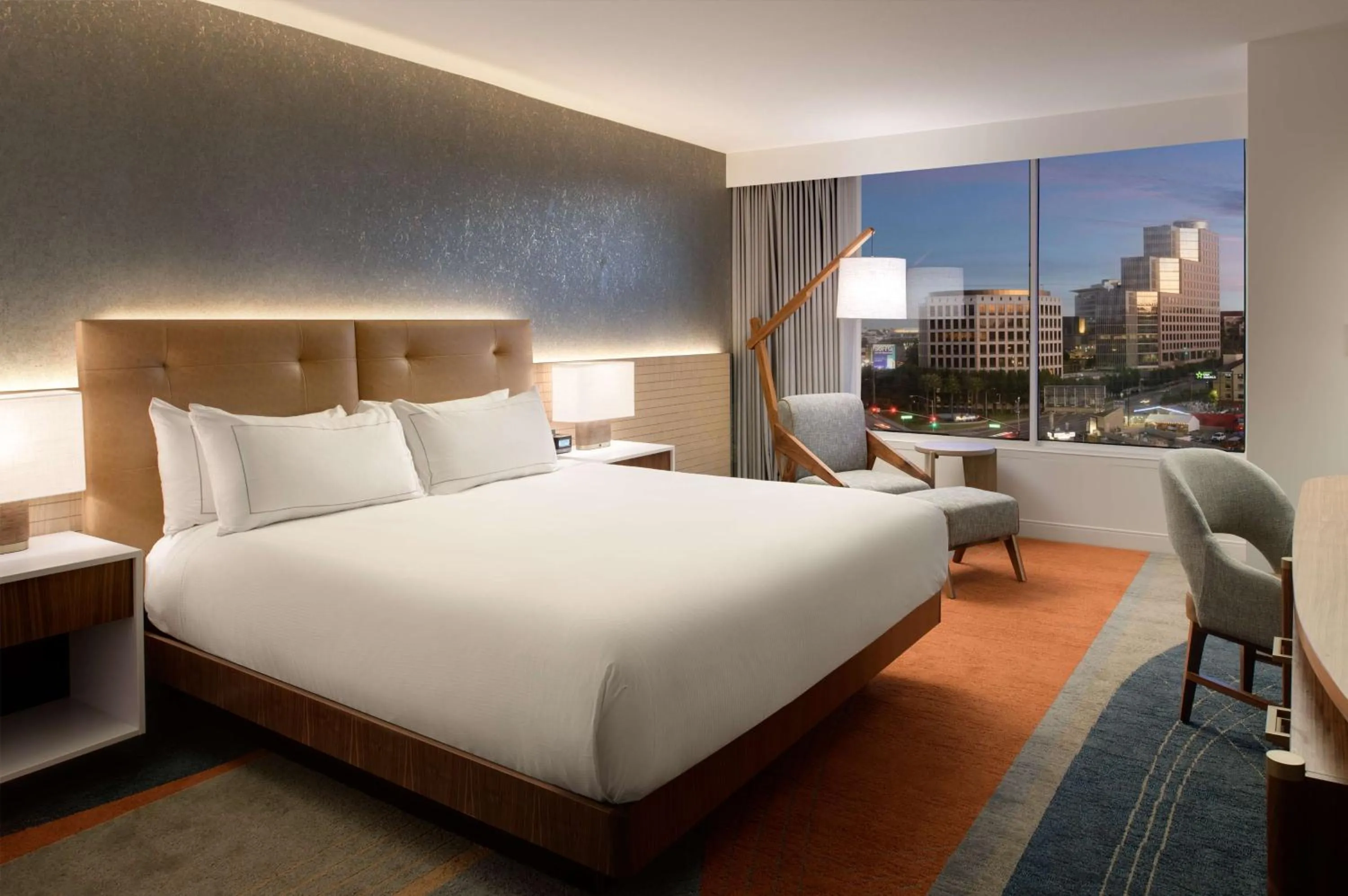 Premier King Room - High Floor in Hilton Los Angeles-Culver City, CA