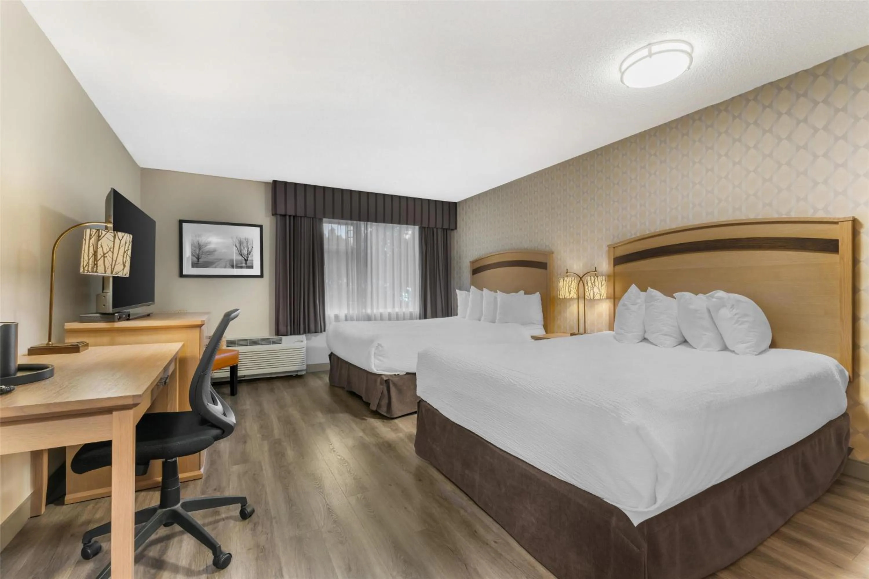 Queen Room with Two Queen Beds - Pet Friendly/Non-Smoking in Best Western Plus Country Meadows Inn