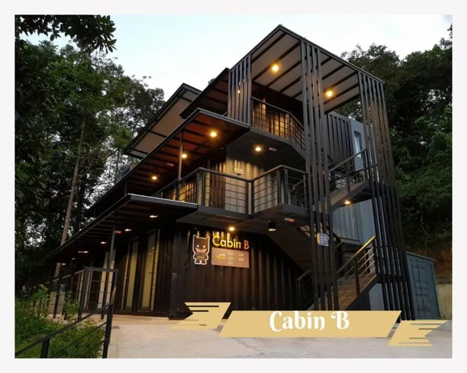 Penthouse 4 Bedroom Suite in Casa Hill Resort