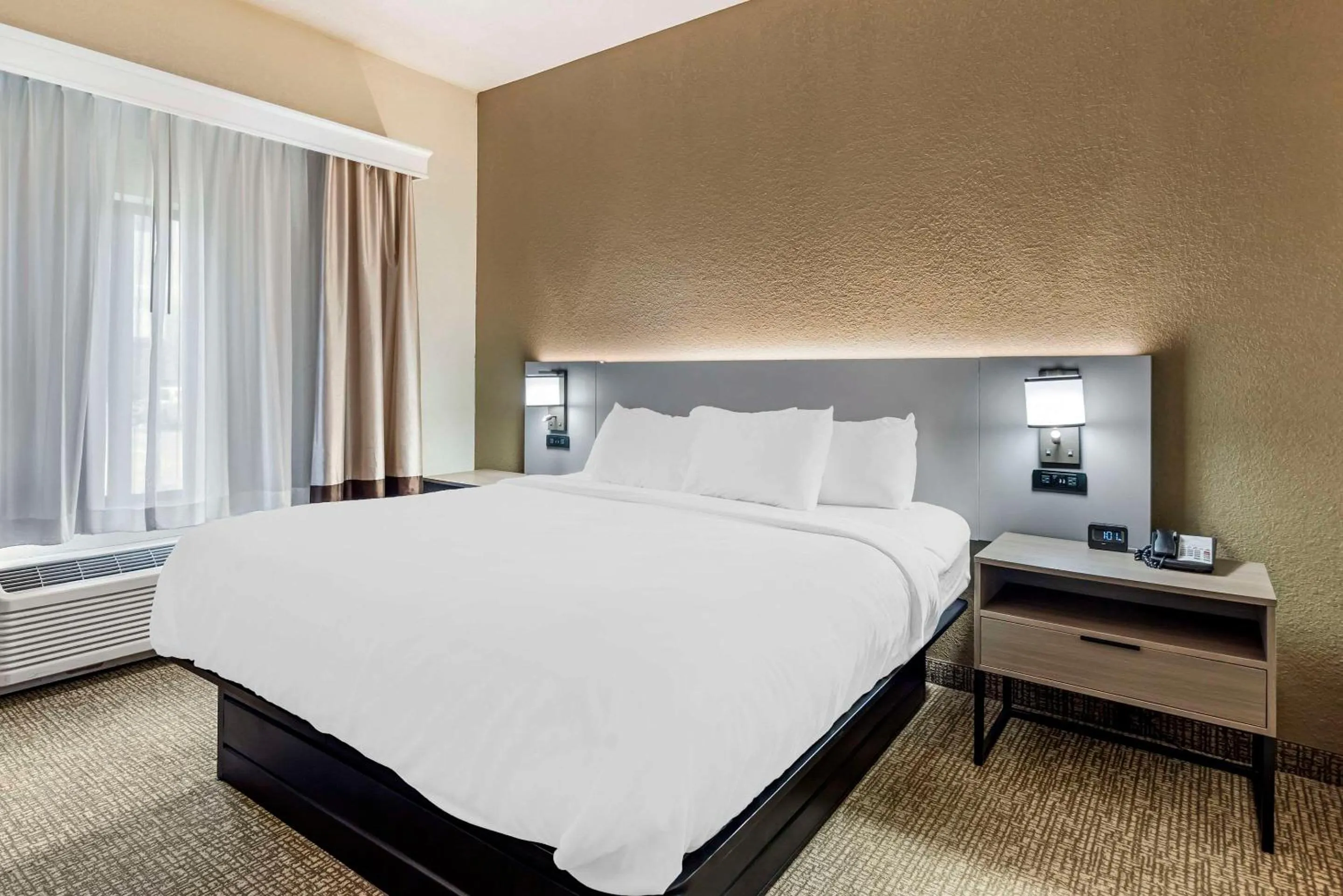 Queen Room with Two Queen Beds and Roll-In Shower - Accessible/Non-Smoking in Comfort Suites Merrillville near US 30