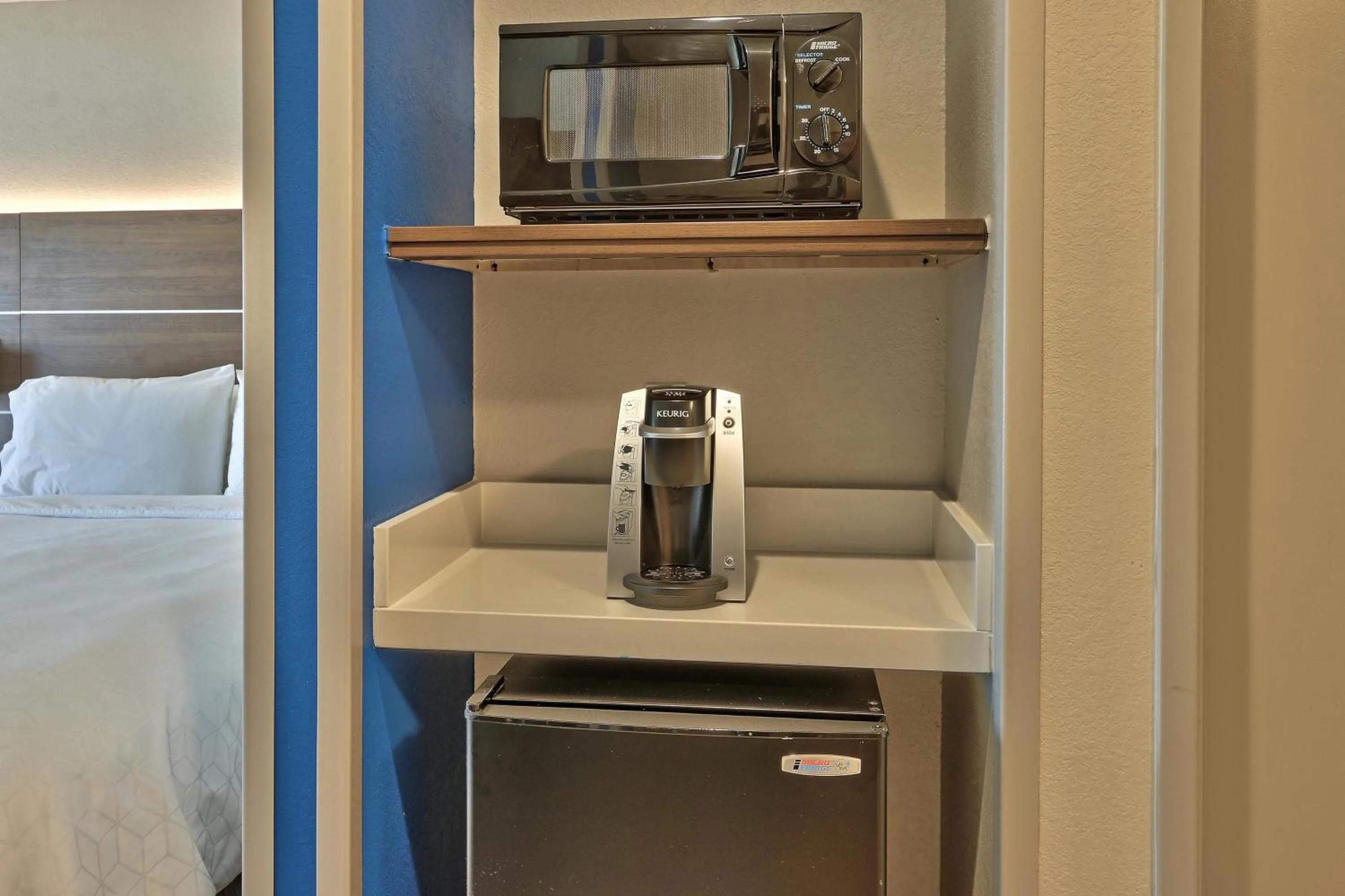 Suite - Mobility Access Roll in Shower/Non-Smoking in Holiday Inn Express Socorro by IHG