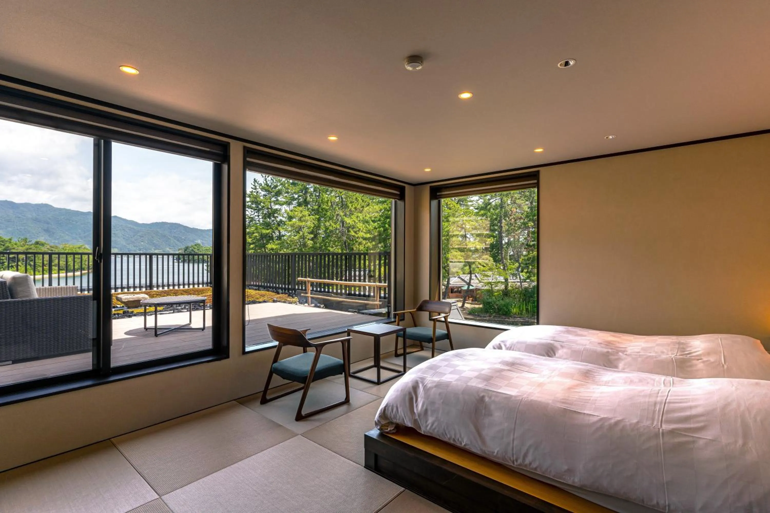 Deluxe Twin Room with Sea View in Taikyourou