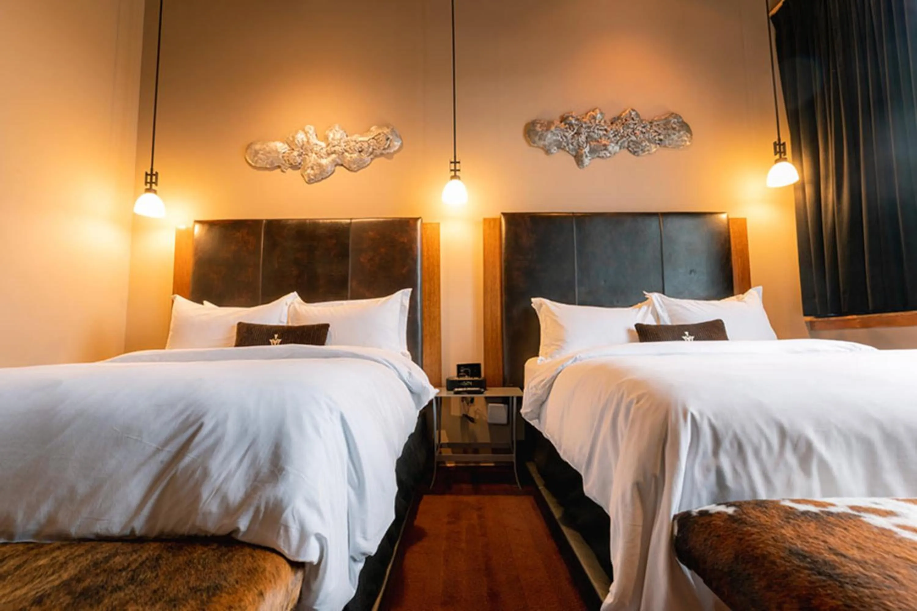 Custom Deluxe Queen Room in The Iron Horse Hotel