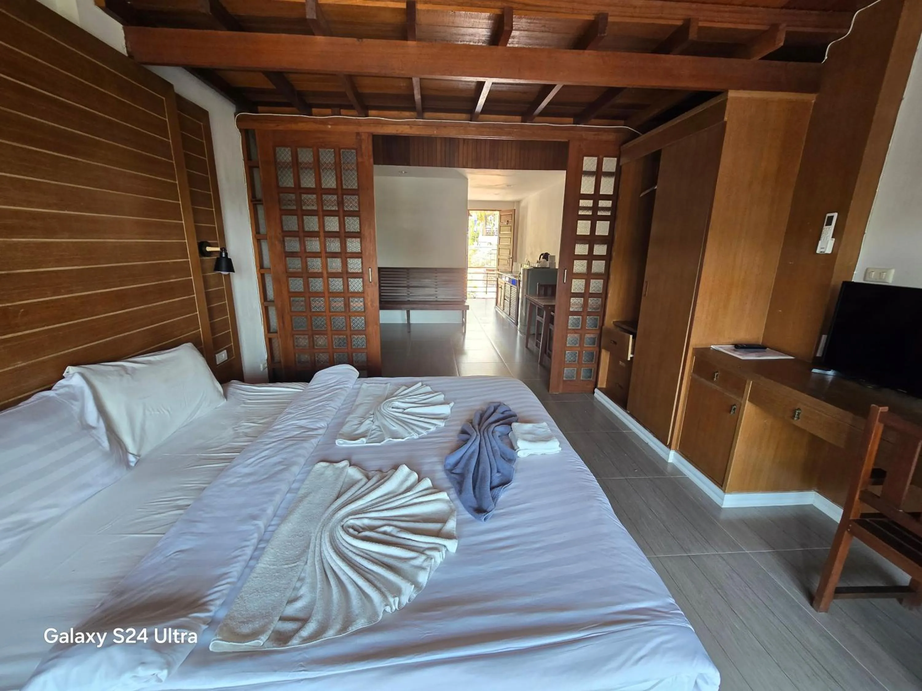 Suite with Balcony in Sasitara Residence