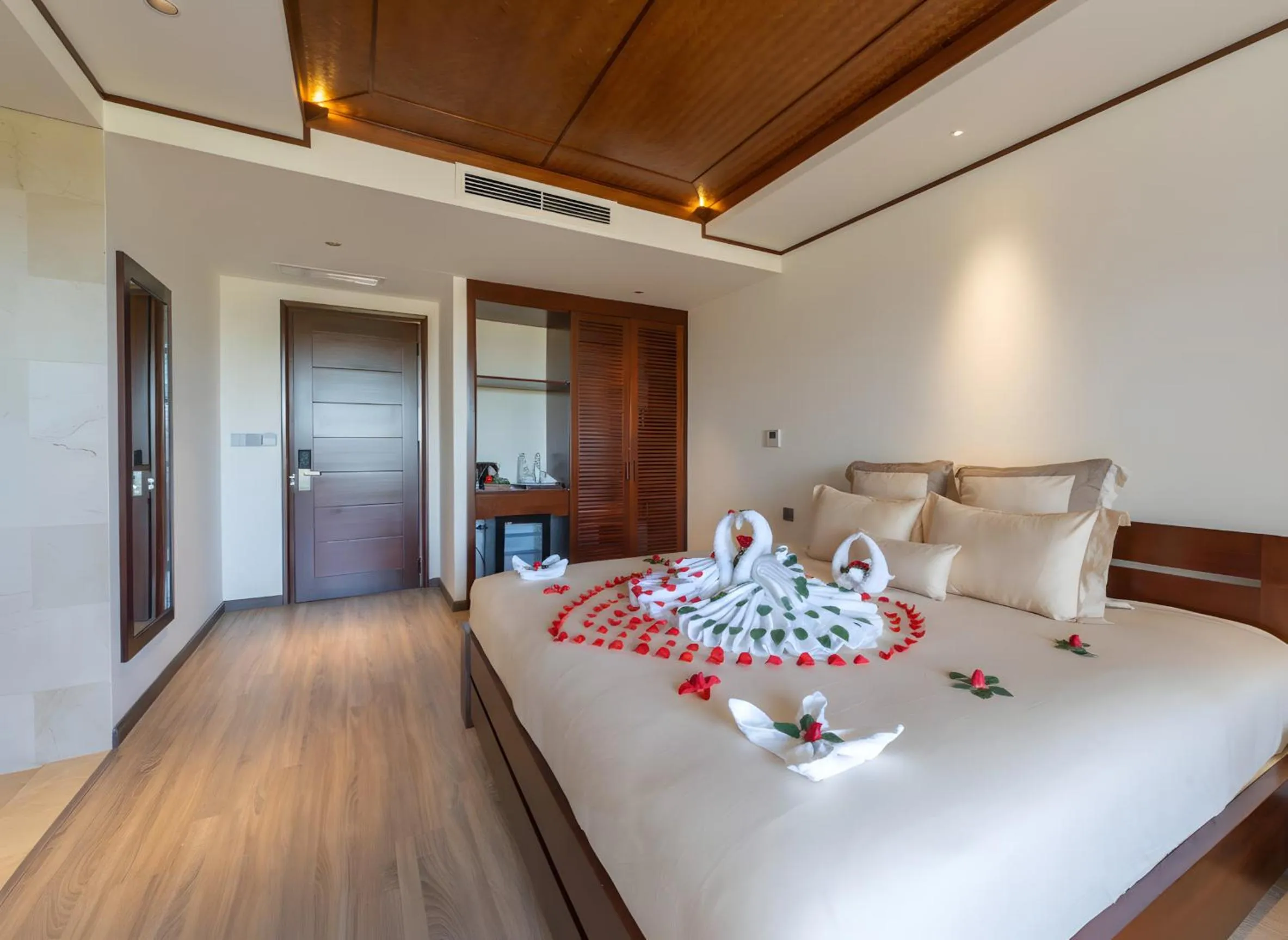 Deluxe Double or Twin Room with Pool View in Hoi An Eco Lodge & Spa