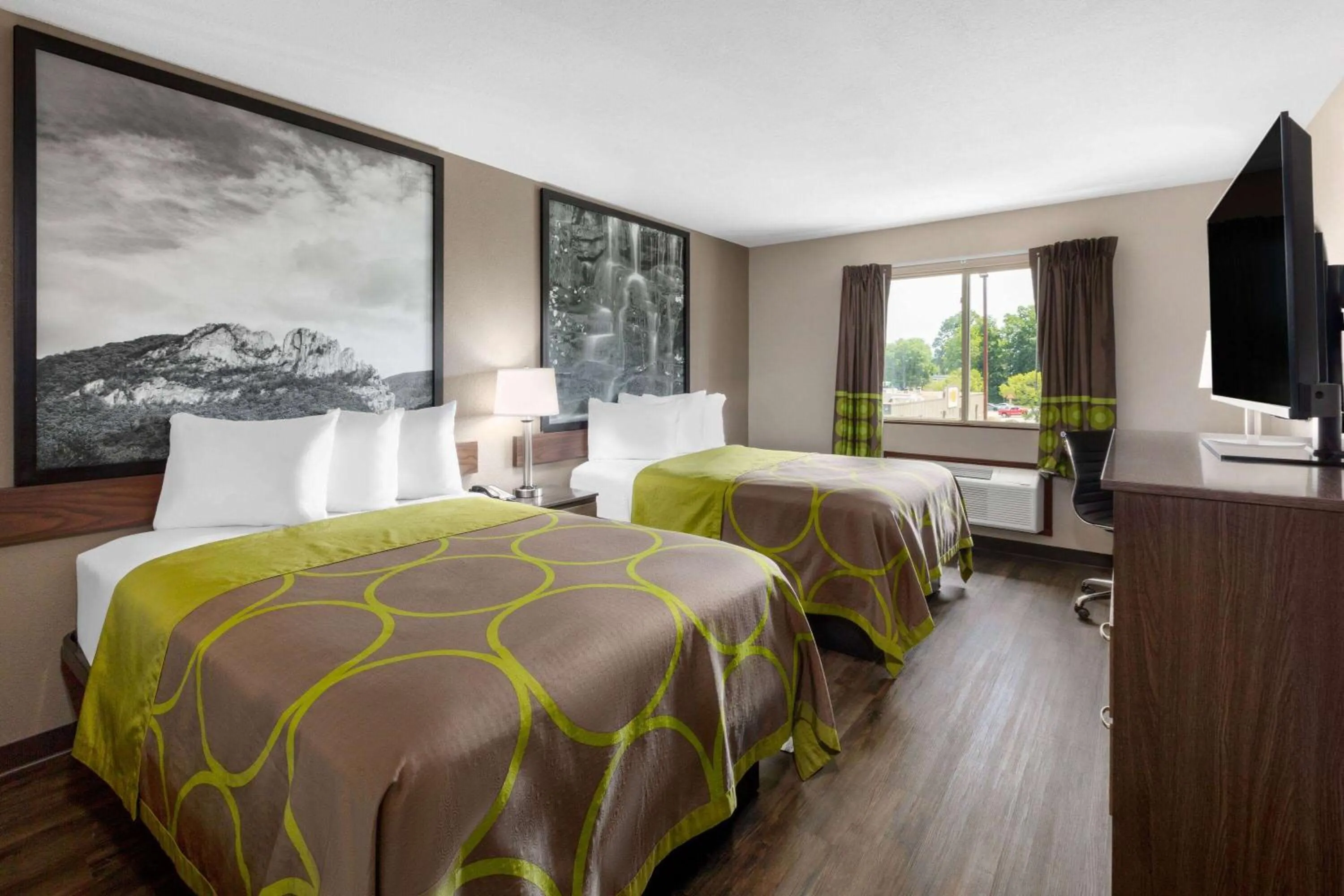 2 Double Beds, Non-Smoking in Super 8 by Wyndham Fairmont