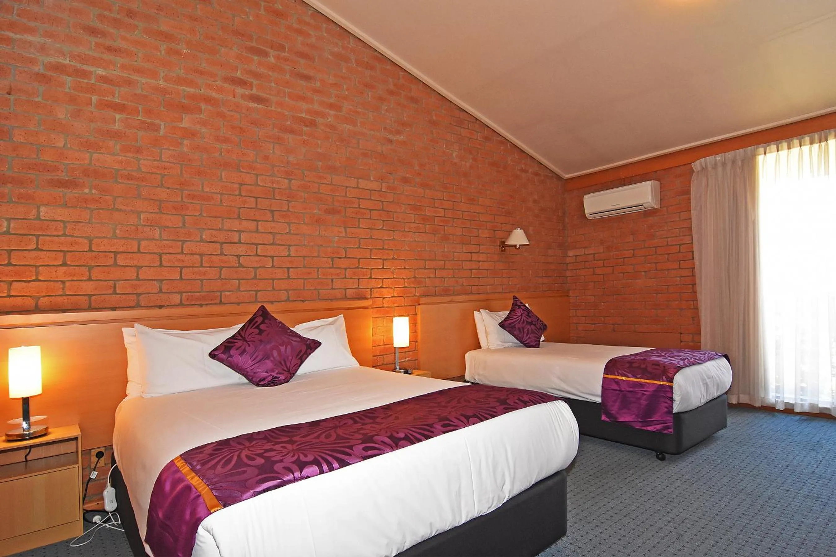 Superior Triple Room in Main Lead Ballarat Motel
