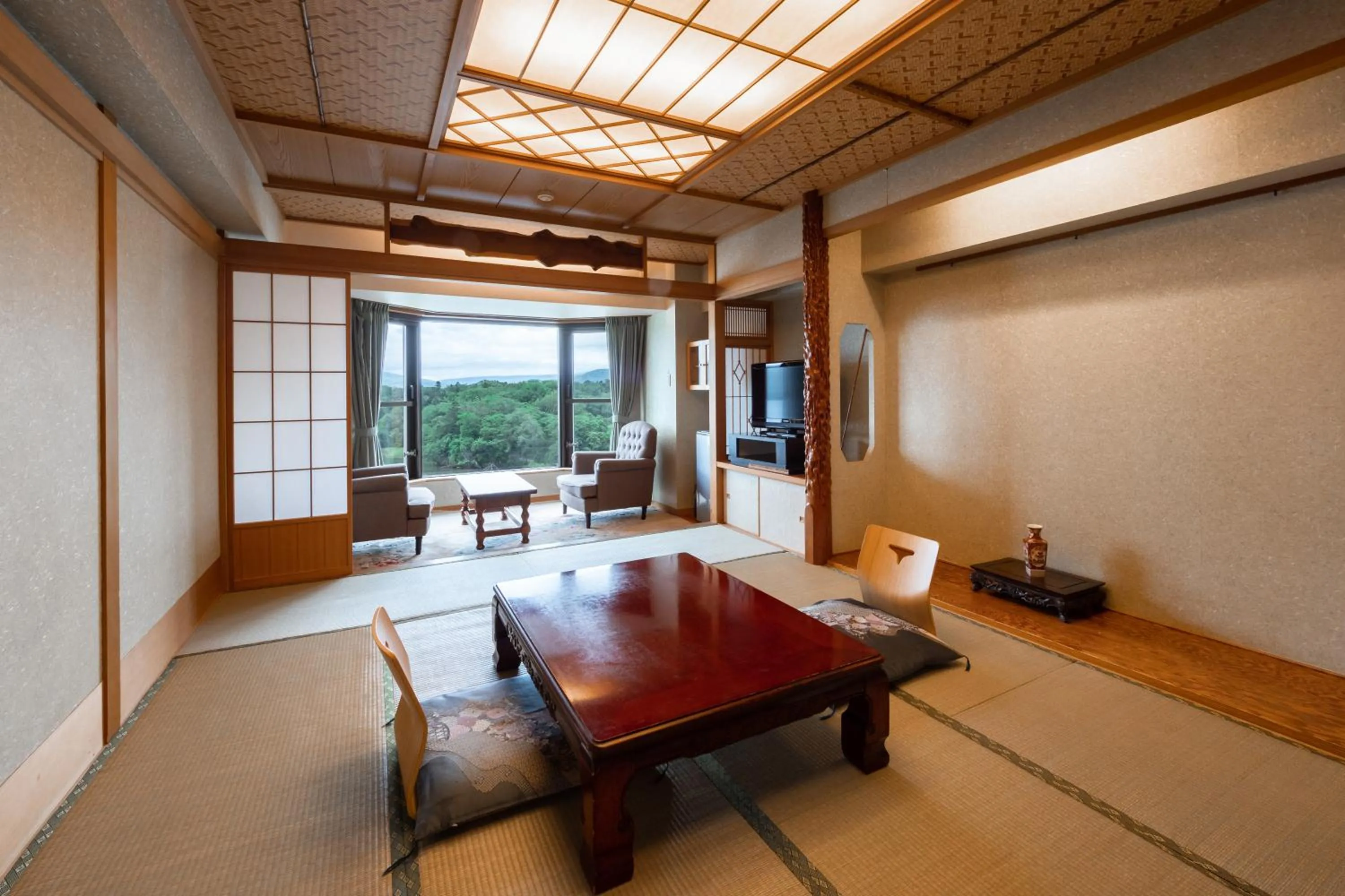 Japanese-Style Room with Lake View - single occupancy - Non-Smoking in Shangri-La in New Akan Hotel