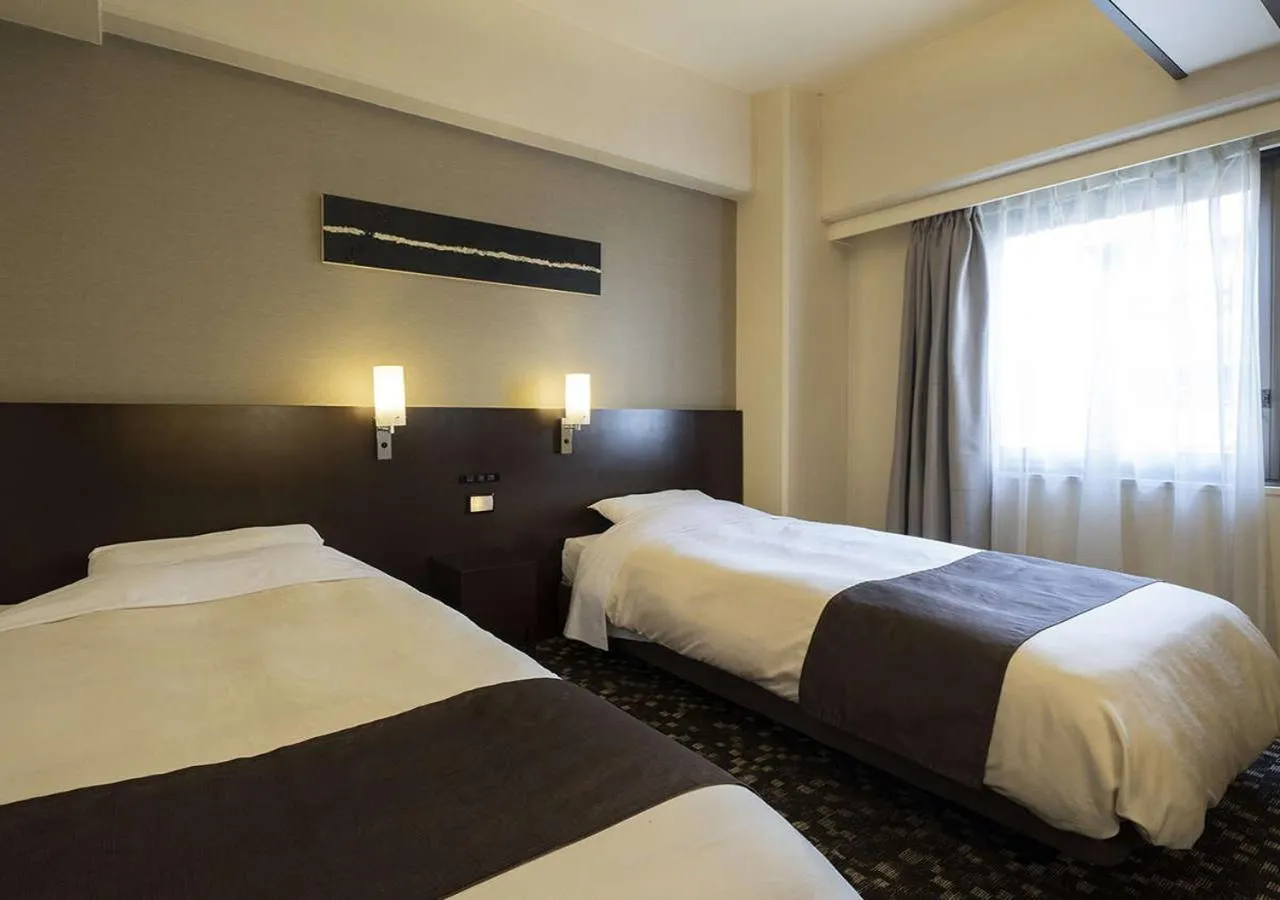 Standard Twin Room with Extra Bed - Non-Smoking in Hotel Binario Umeda
