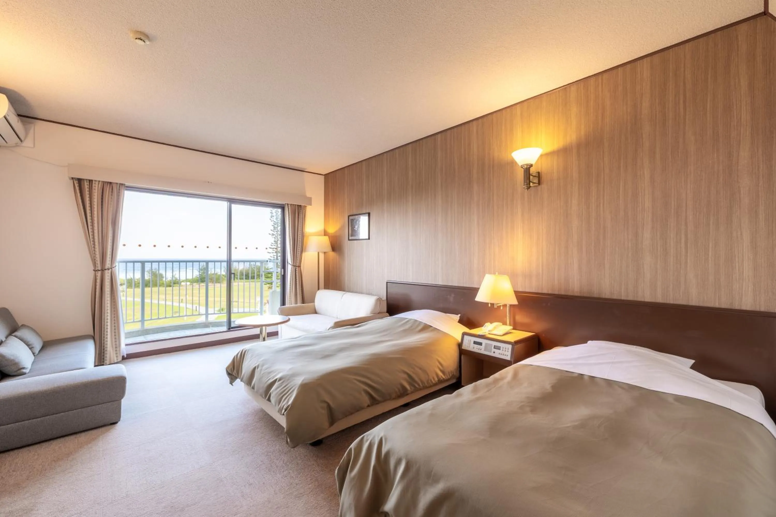 Standard Twin Room - single occupancy in Coral Palms