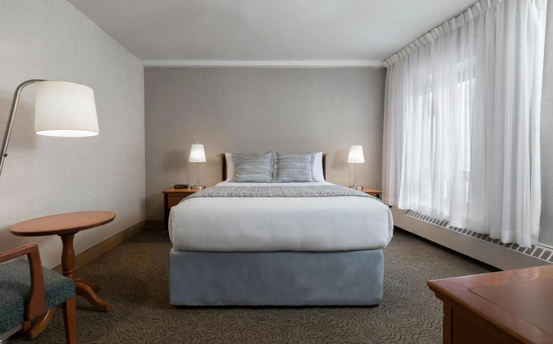 One-Bedroom Suite in L'Appartement Hôtel