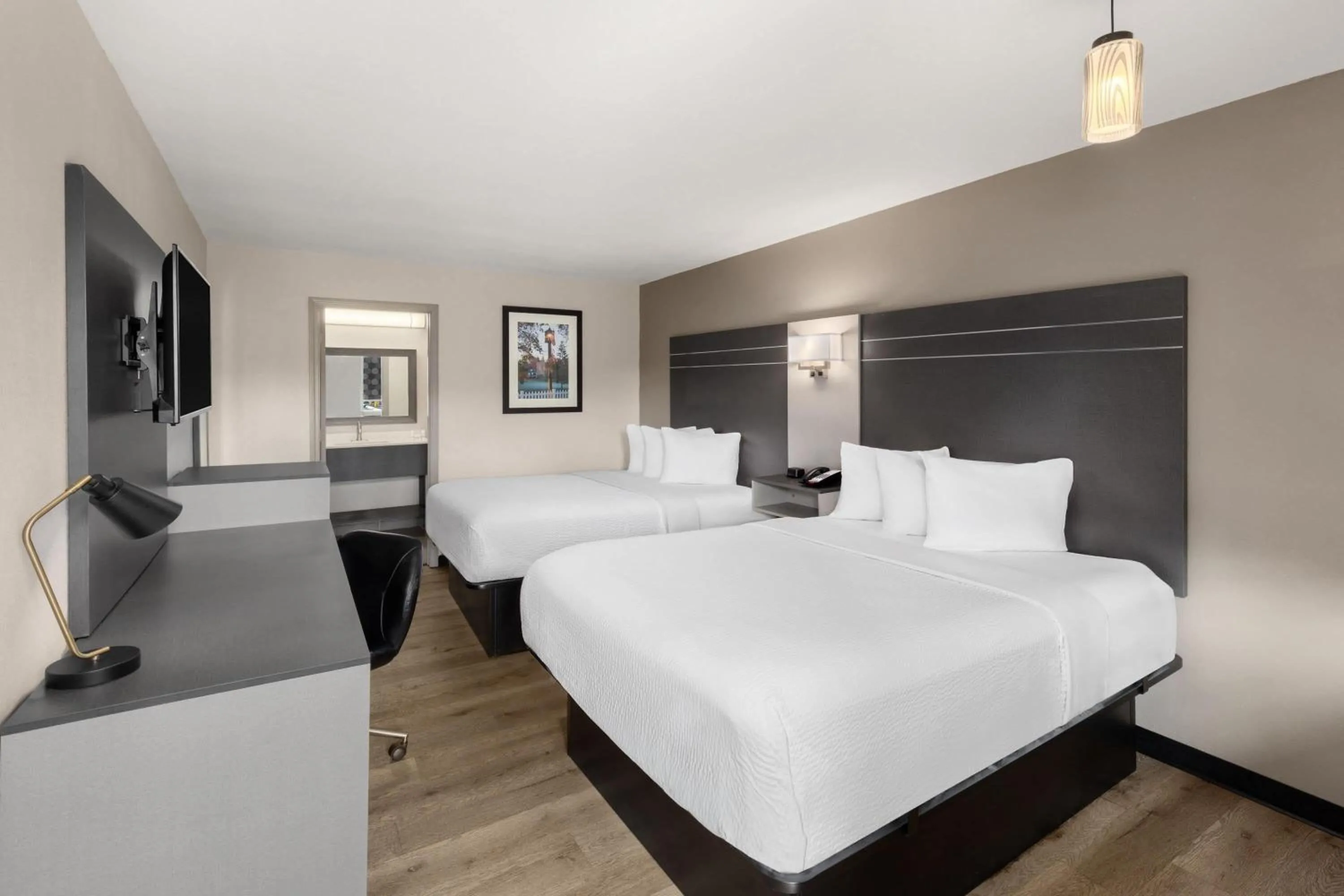 Queen Room with Two Queen Beds - Non-Smoking in Baymont by Wyndham Dothan