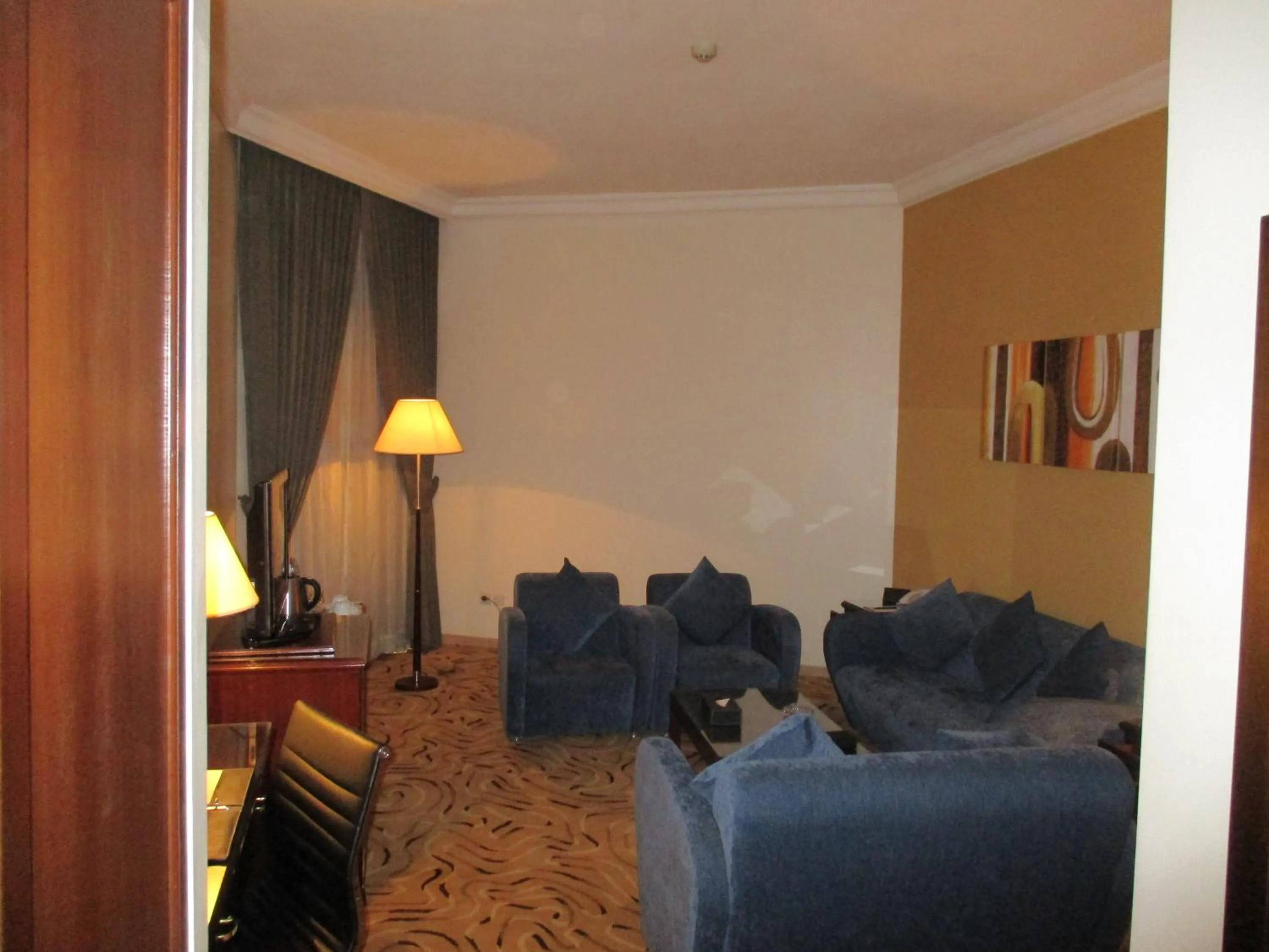 Suite in Executives Hotel - Azizia