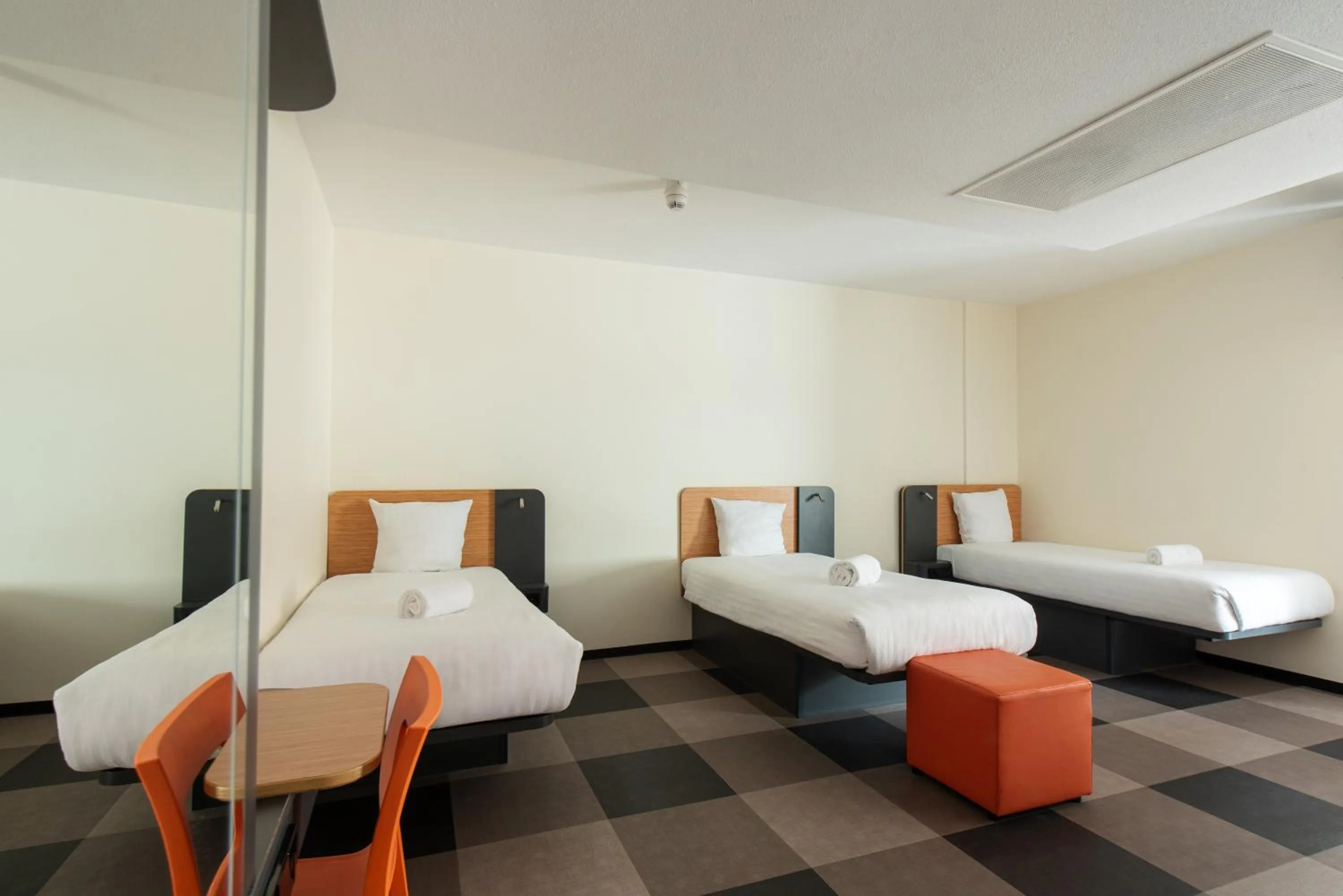 Family Room in easyHotel The Hague Scheveningen Beach