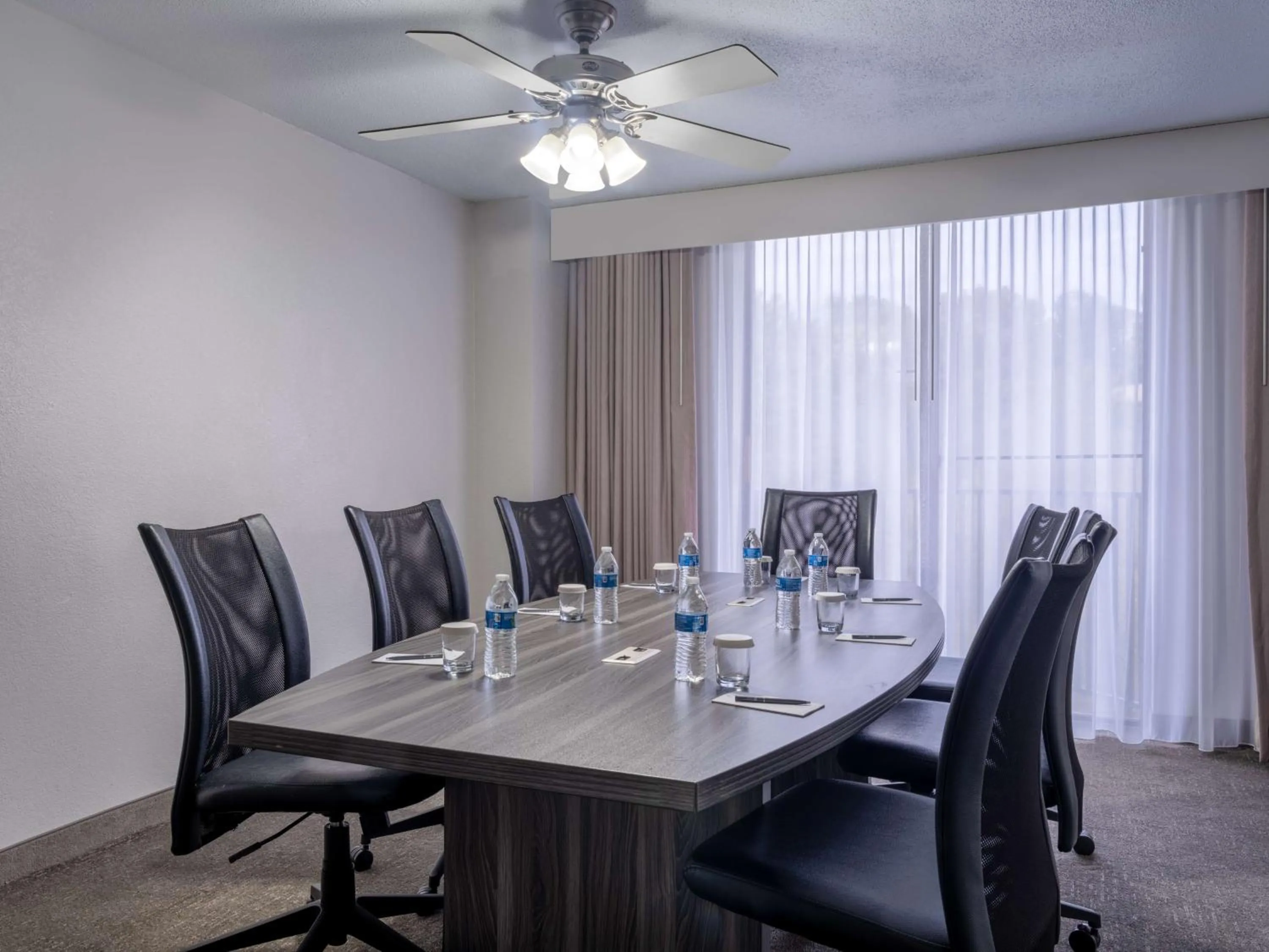 Executive King Suite - Non-Smoking in Embassy Suites Baltimore - North/Hunt Valley