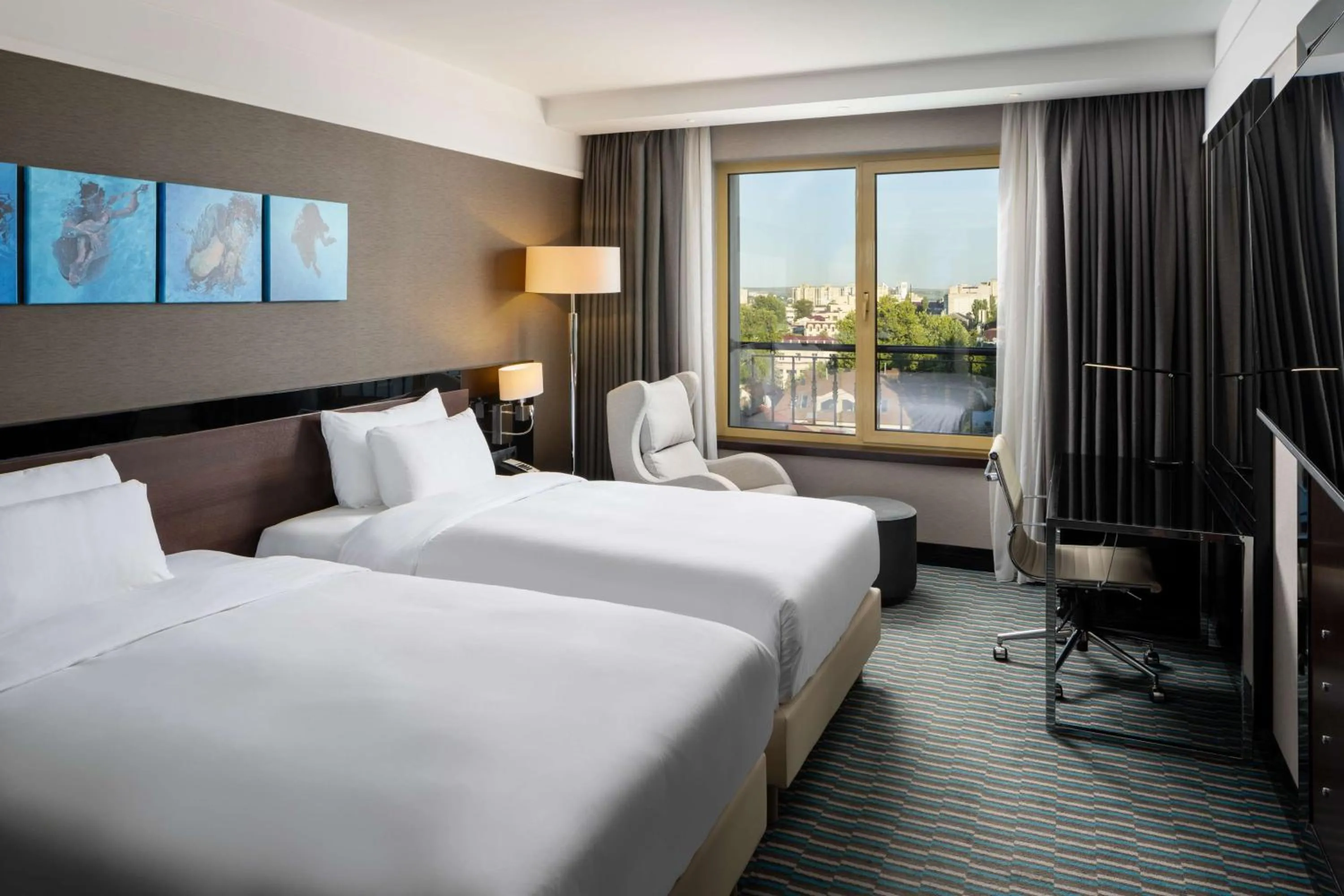 Standard Room in Radisson Blu Leogrand Hotel