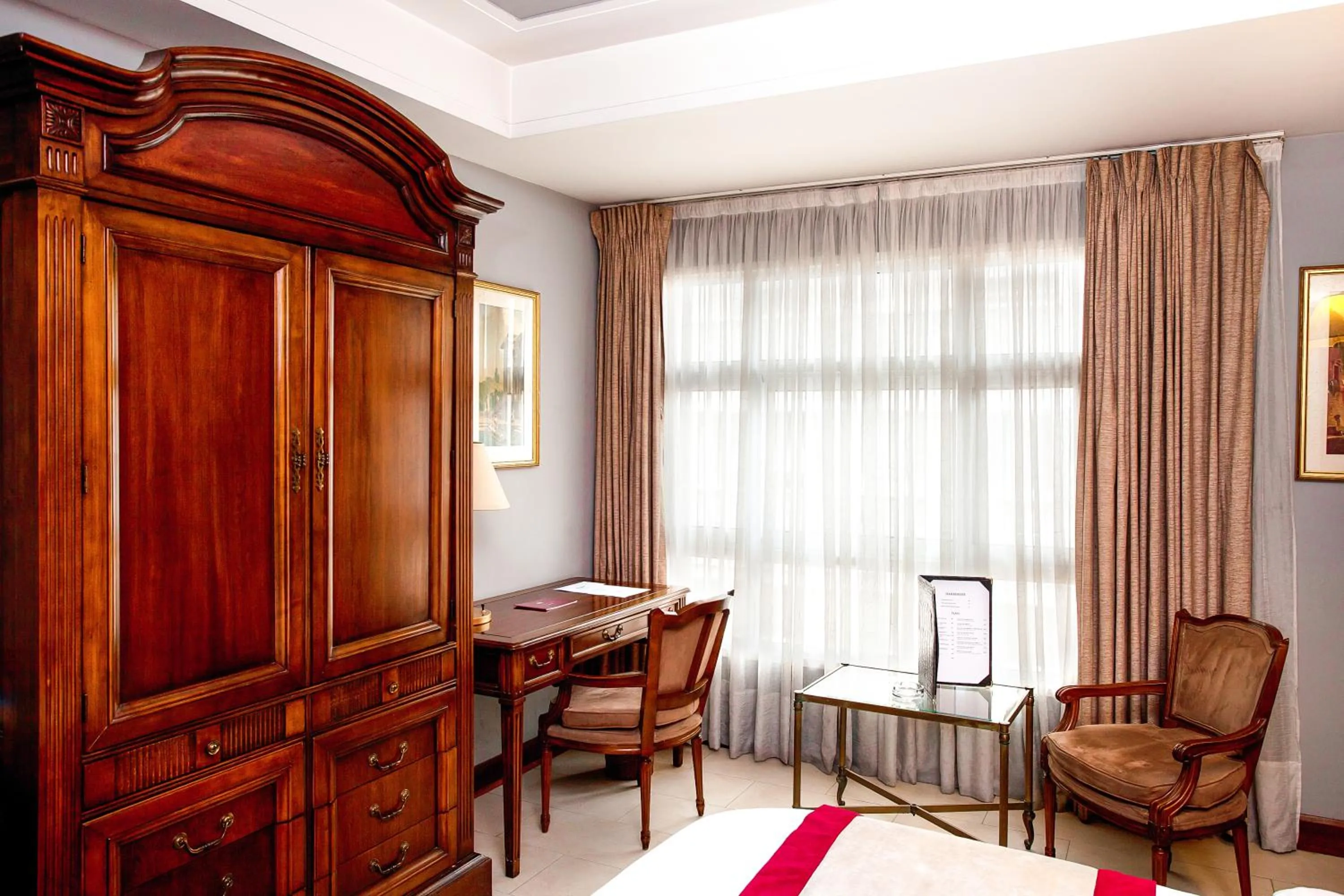 Double Room in Hôtel Les Saisons