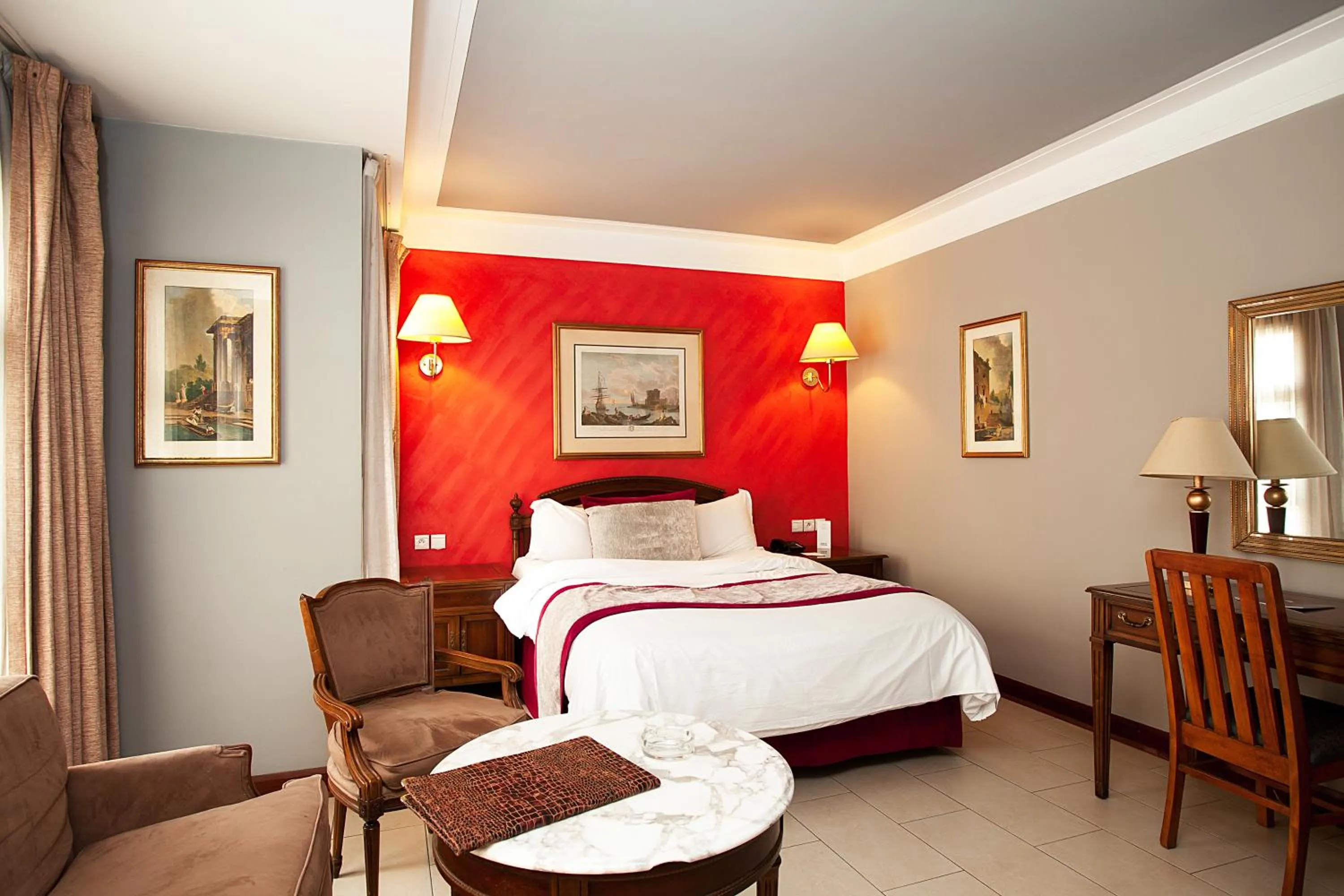 Single Room in Hôtel Les Saisons