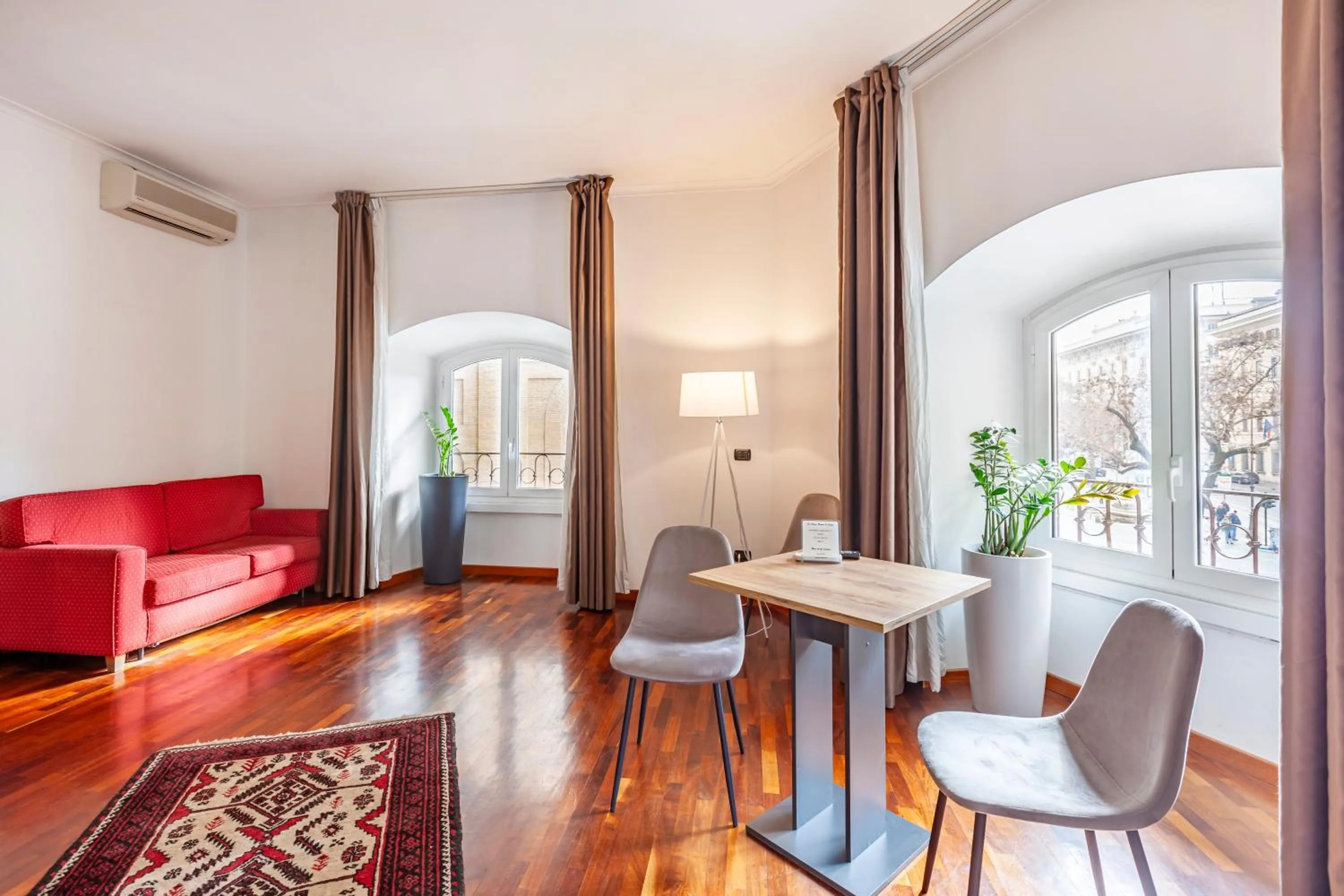 Junior Suite in Inn Rome Rooms & Suites