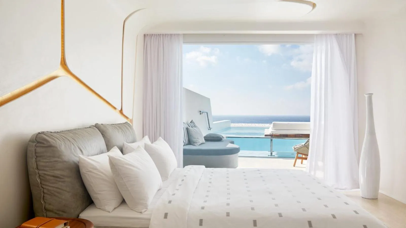 Premium room with Pool in Cavo Tagoo Mykonos