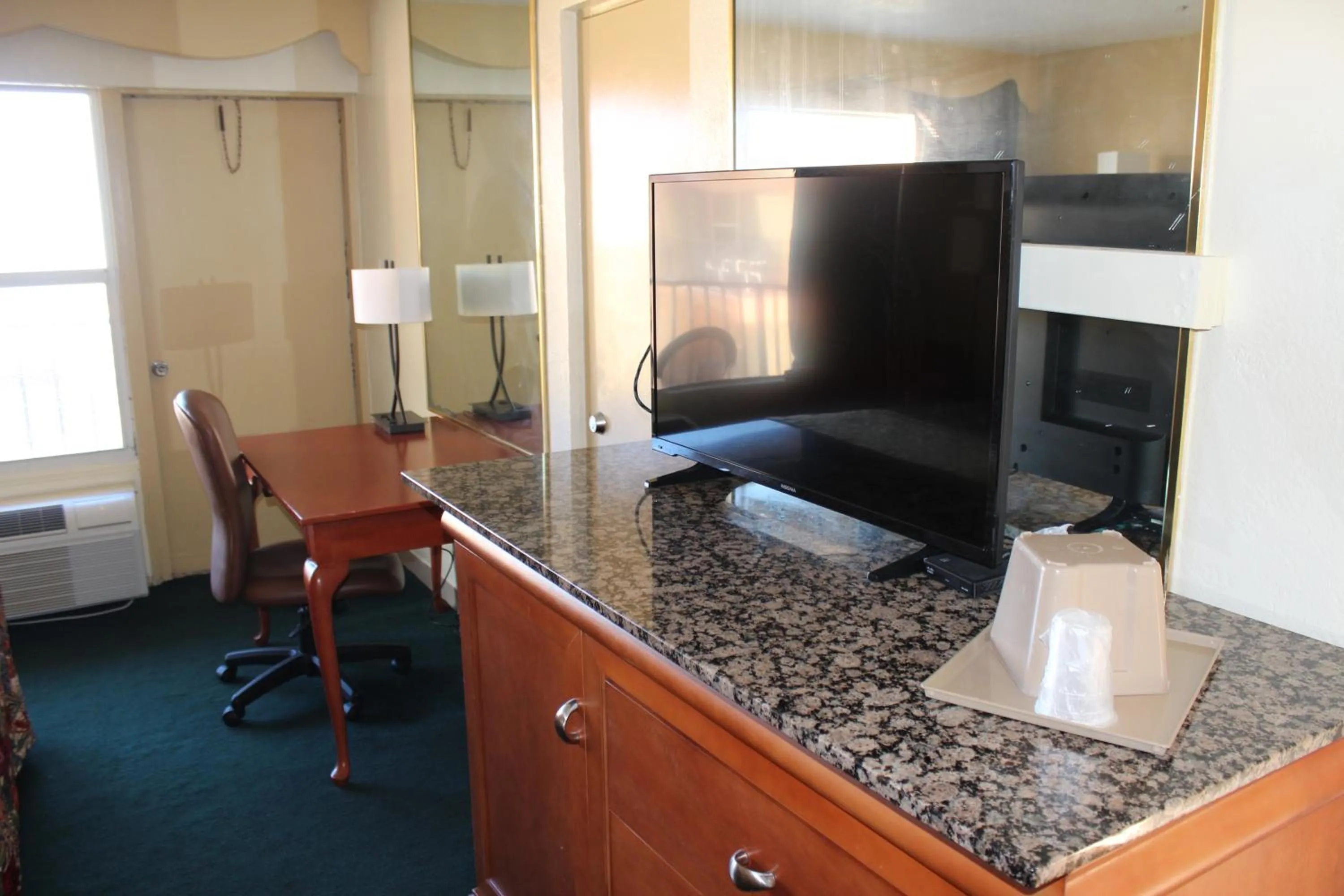 Double Room with Two Double Beds in Grand Prix Motel Beach Front