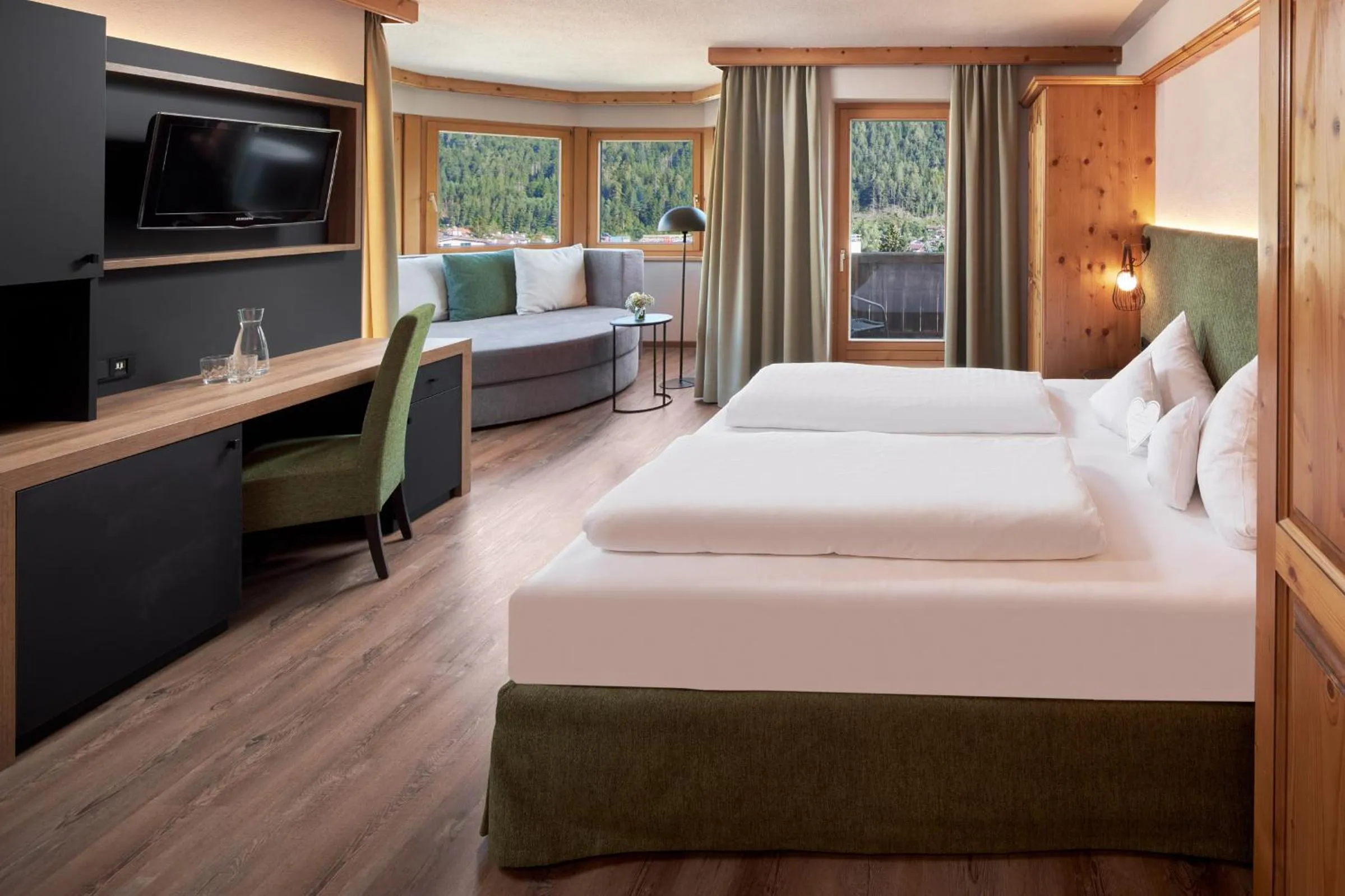 Suite with Mountain View in Alpinresort Stubaierhof ****s