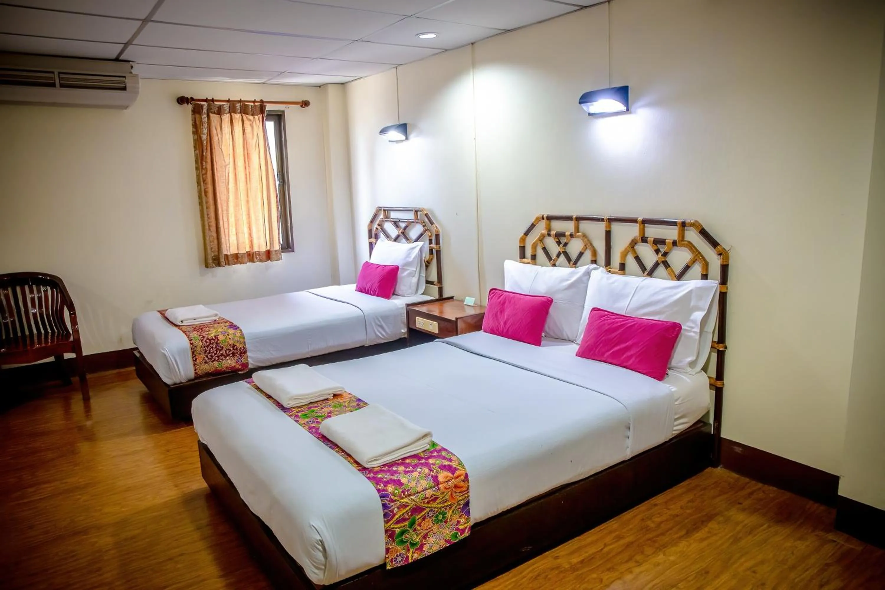 Standard Triple Room in Lukmuang 2 Hotel