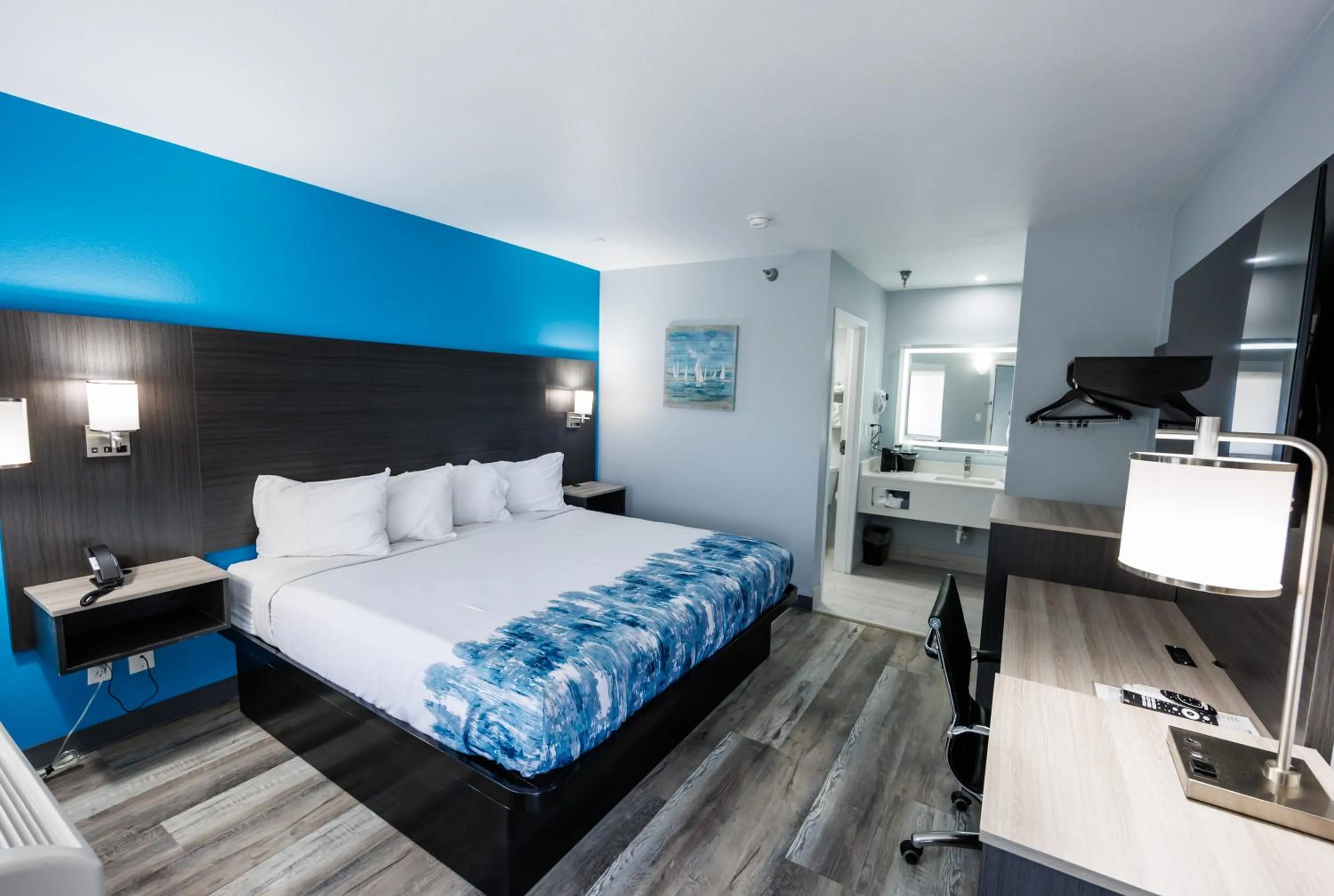 King Room - Non-Smoking in Baymont by Wyndham Branson Thousand Hills