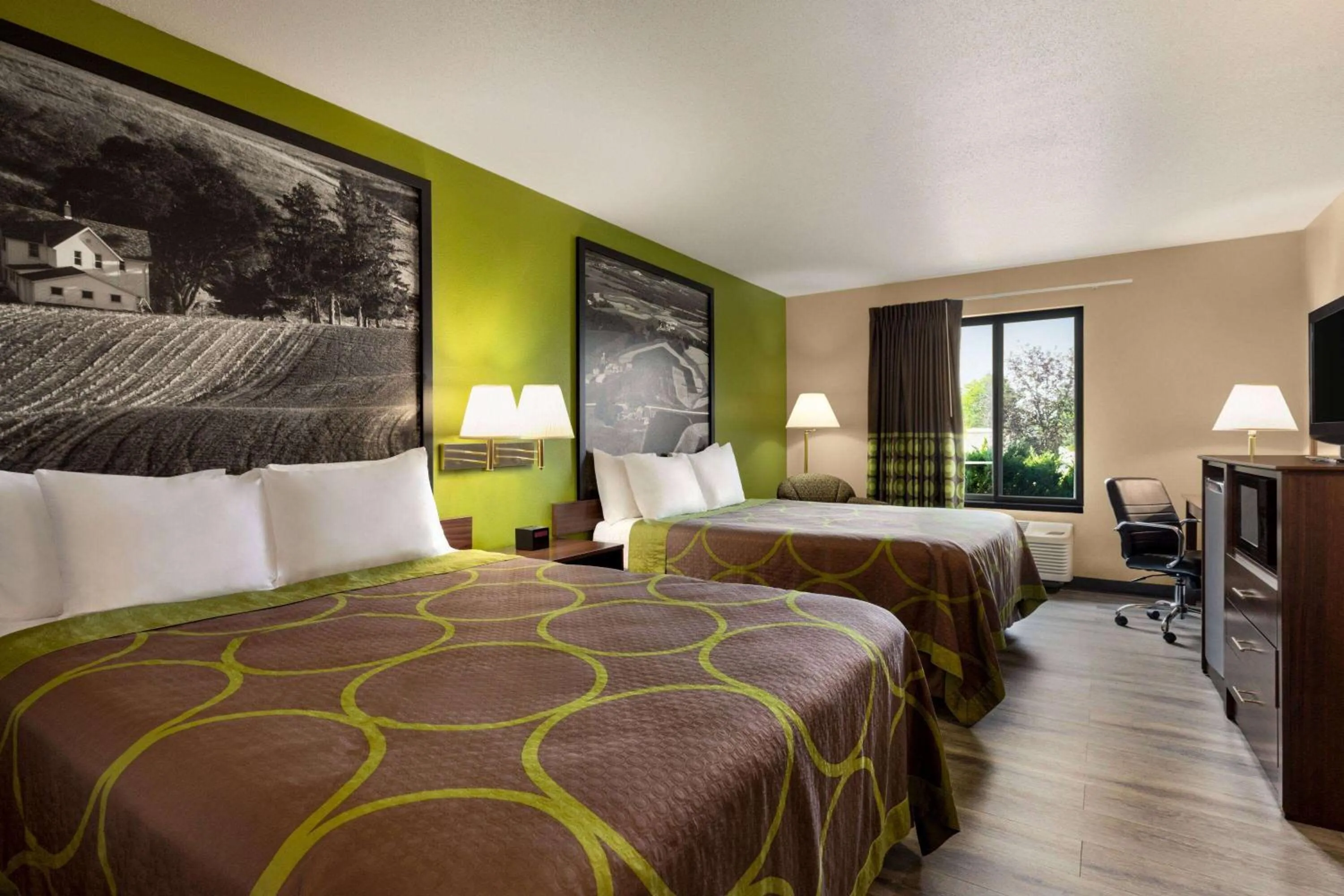 Queen Room with Two Queen Beds - Non-Smoking in Super 8 by Wyndham Germantown/Milwaukee