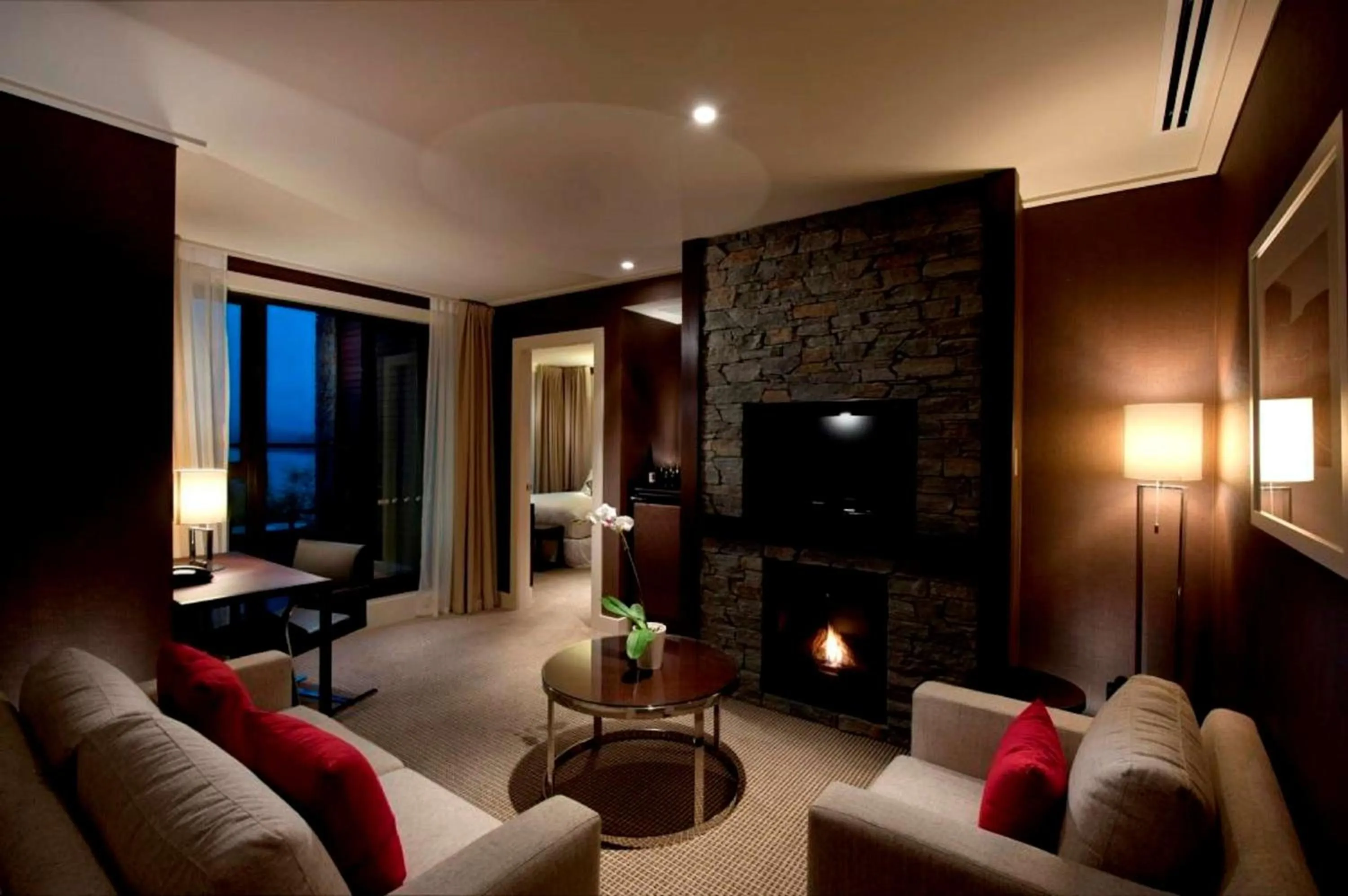 One-Bedroom Suite in Hilton Queenstown Resort & Spa