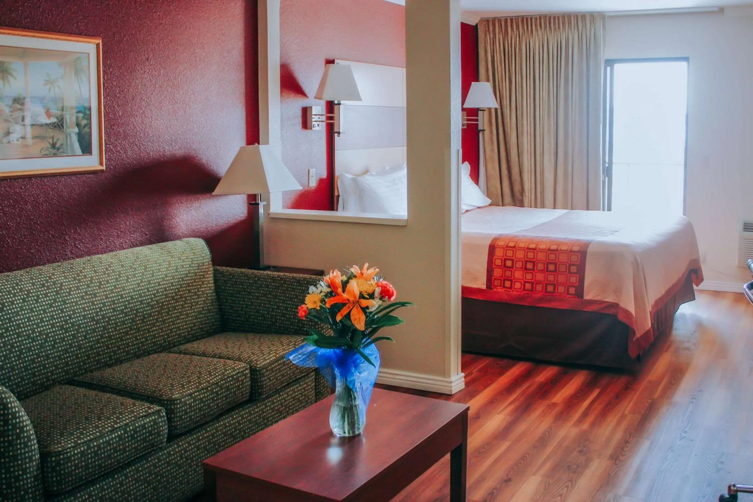 King Suite - Lake View in Rodeway Inn & Suites Lake Havasu City