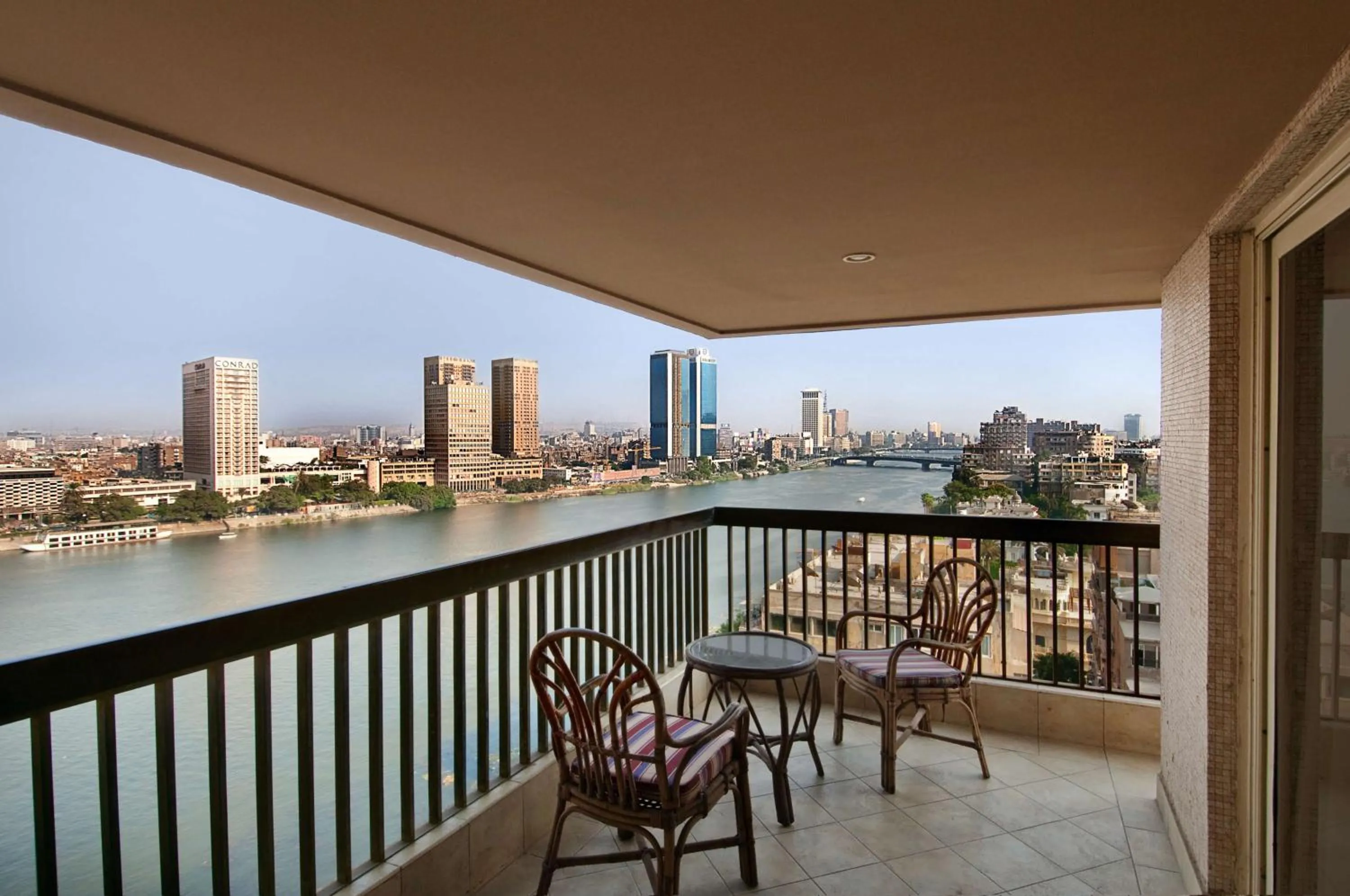 Deluxe King Room with Nile View in Hilton Cairo Zamalek Residences