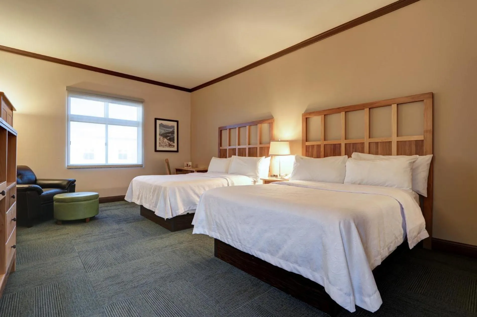 Queen Room with Two Queen Beds in Dimond Center Hotel