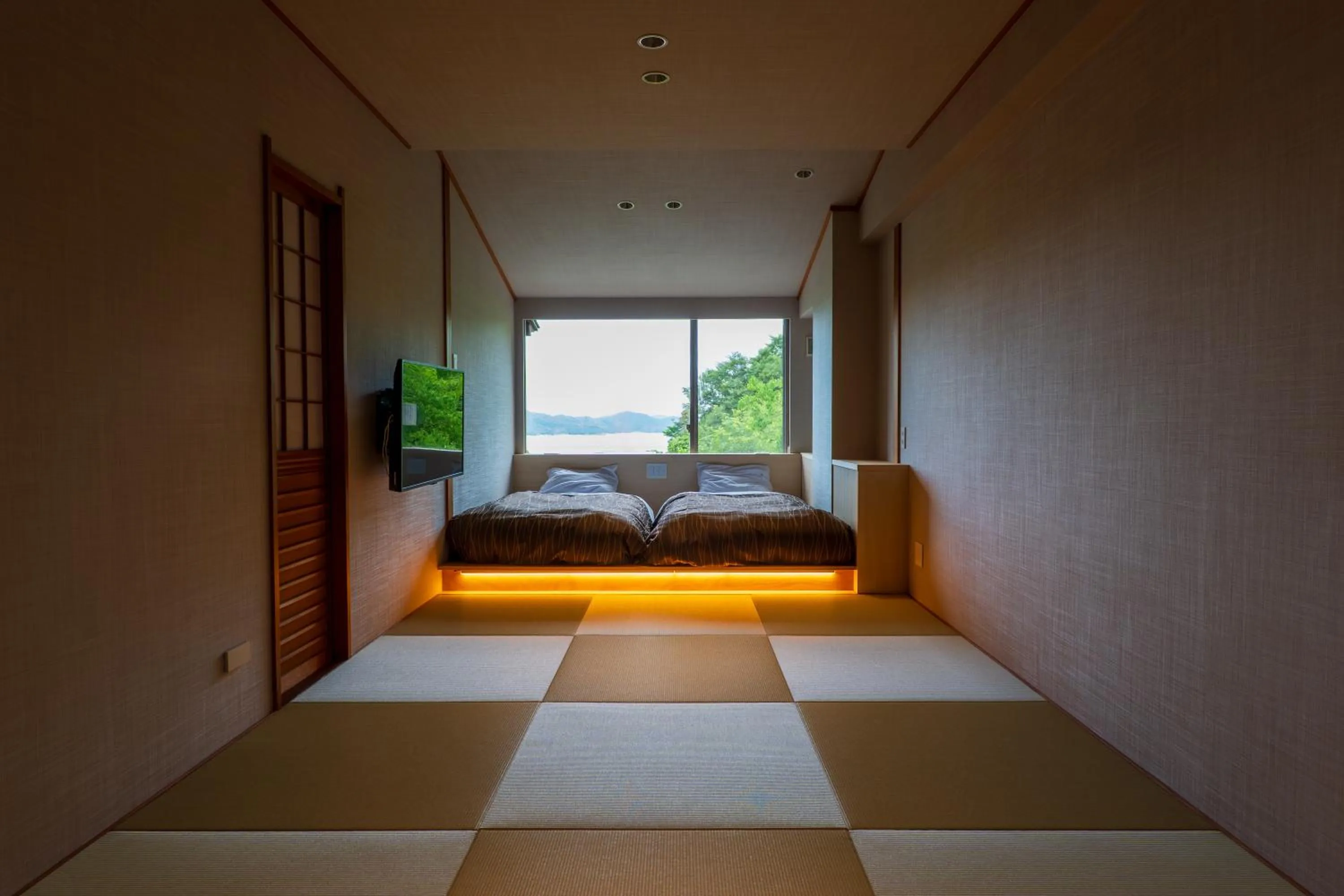 Quadruple Room with Private Bathroom - single occupancy in Senpokaku