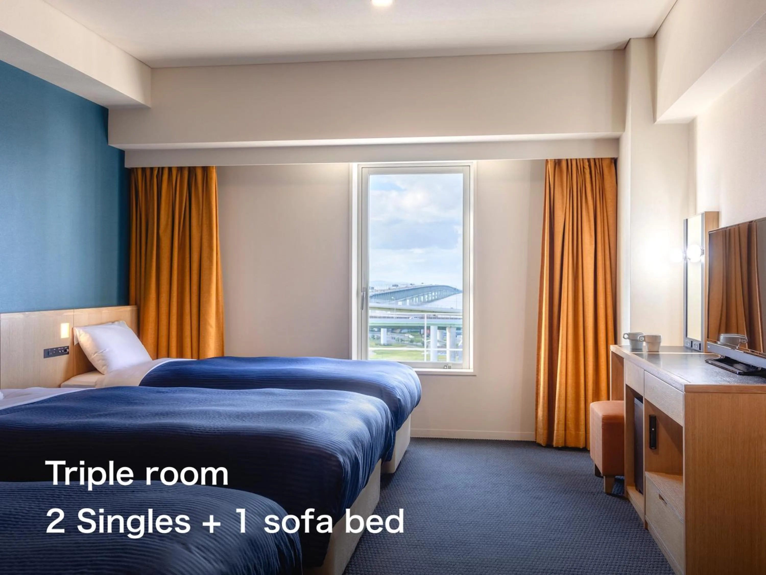 Superior Twin Room with Extra Bed - Non-Smoking in Kansai Airport Washington Hotel