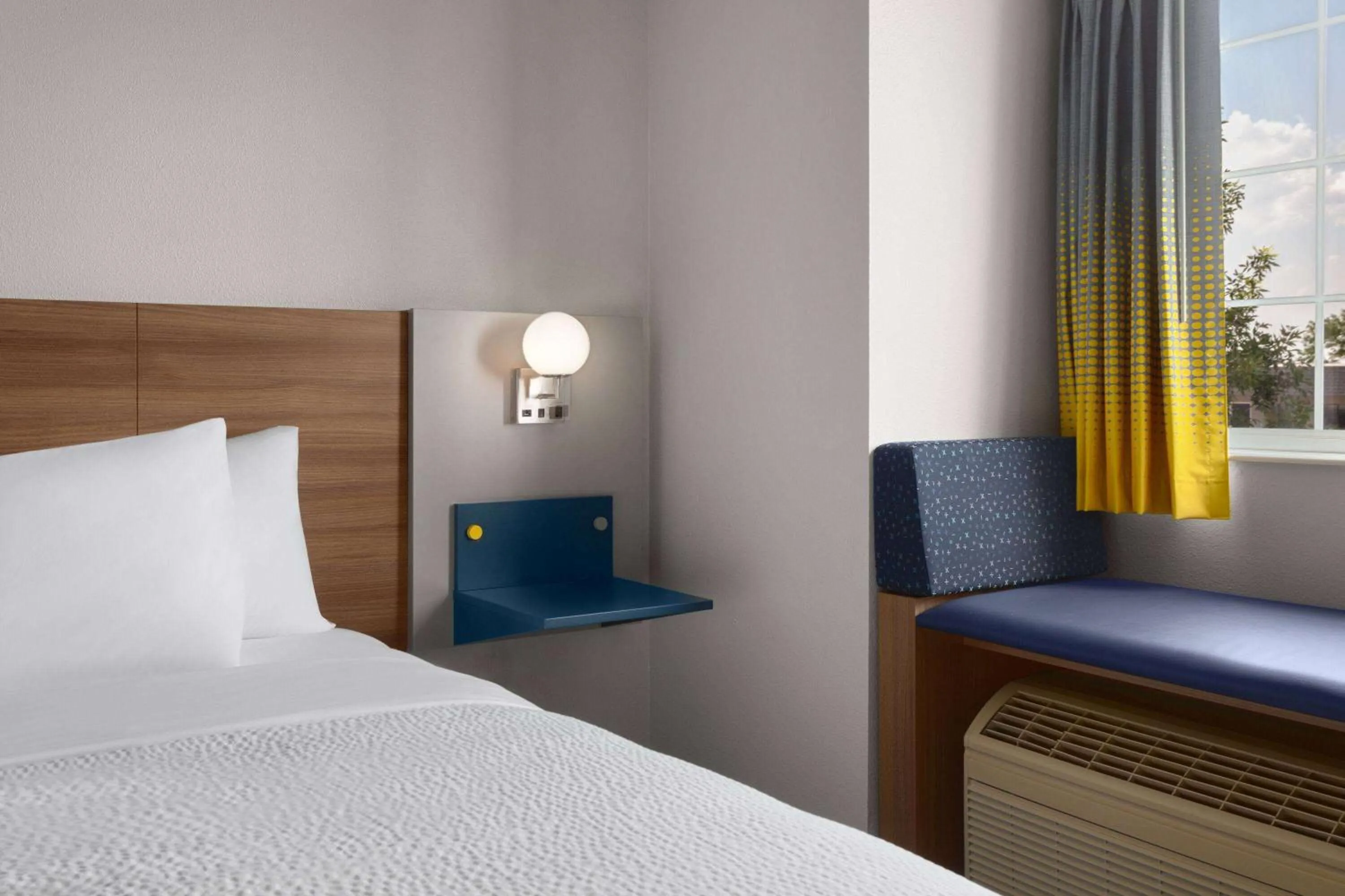 Queen Suite - Mobility Access/Non-Smoking in Microtel Inn & Suites by Wyndham Rapid City